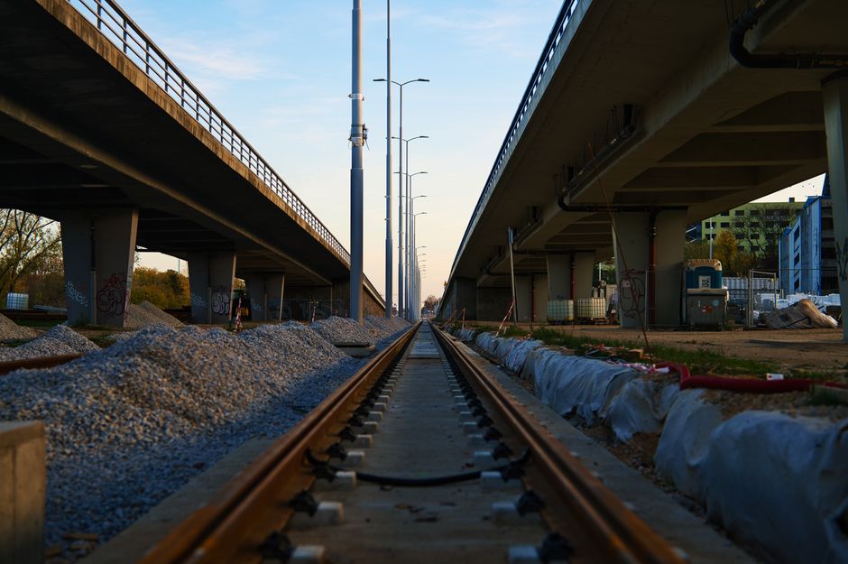 Fonduri europene pentru construcția de infrastructură de încărcare vehicule electrice în Oltenia