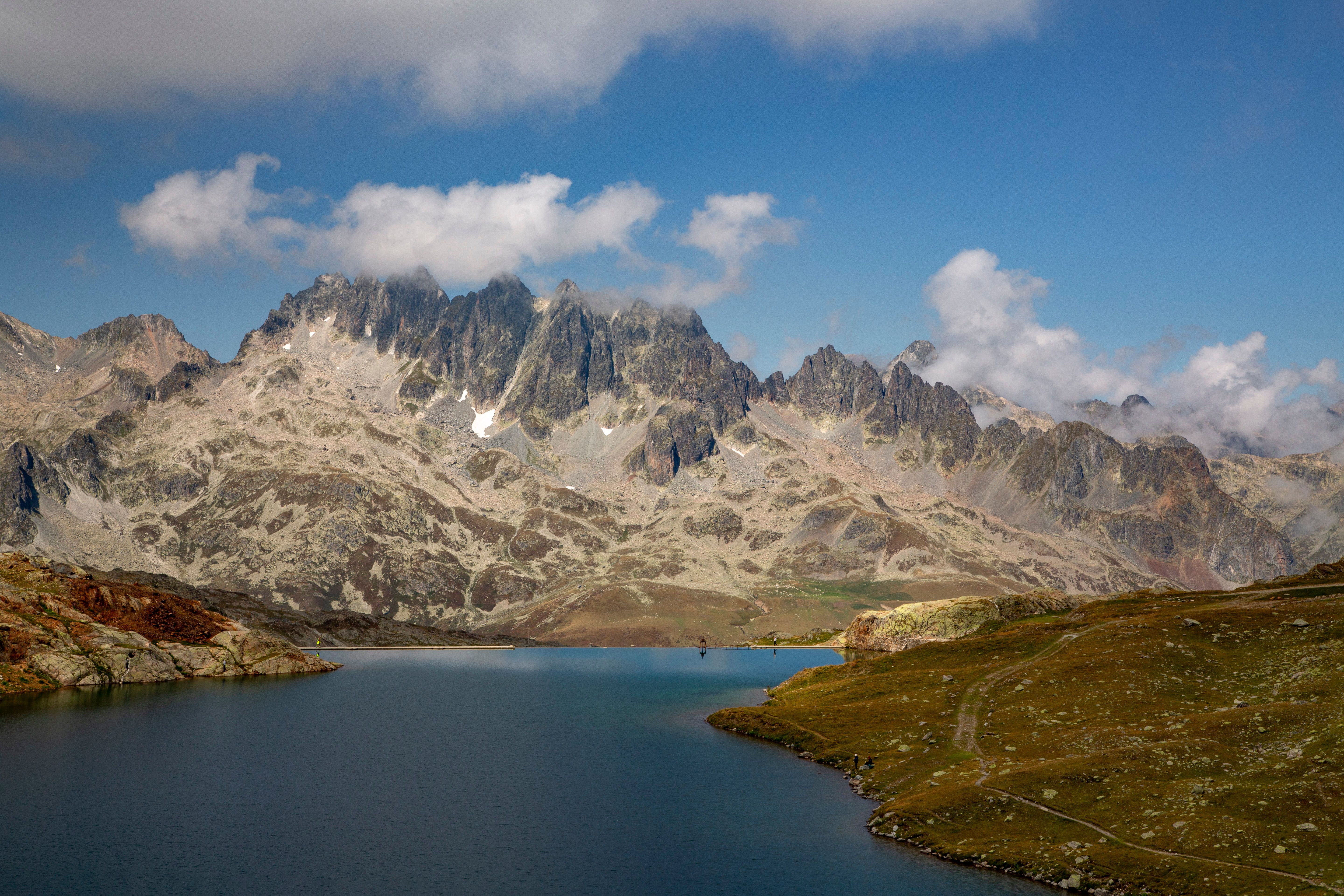 Majestic Alpine Landscape with Pristine Lake · Free Stock Photo