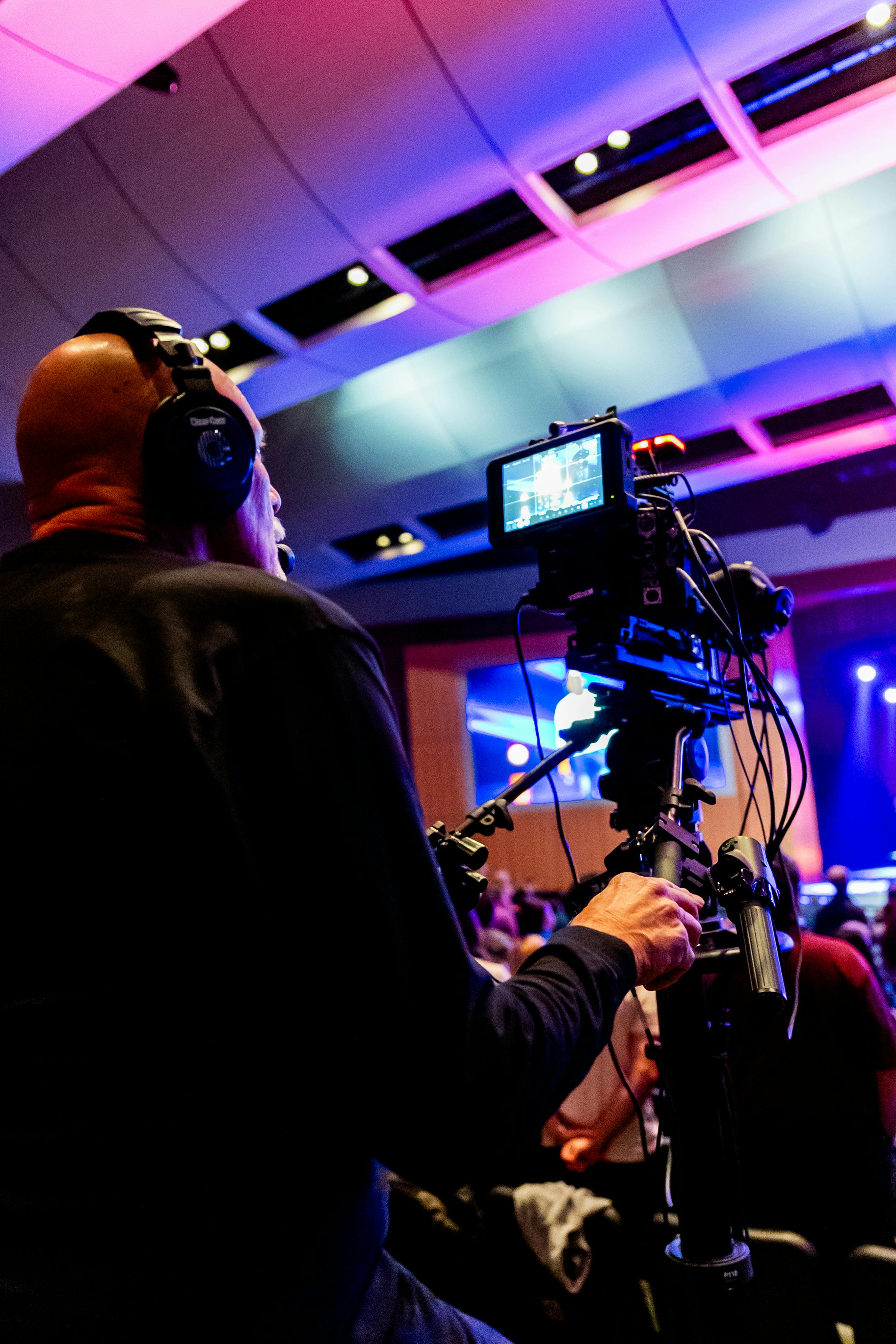 How to Watch ‘King of Lies’: Stream the Crazy Football Con Documentary Online