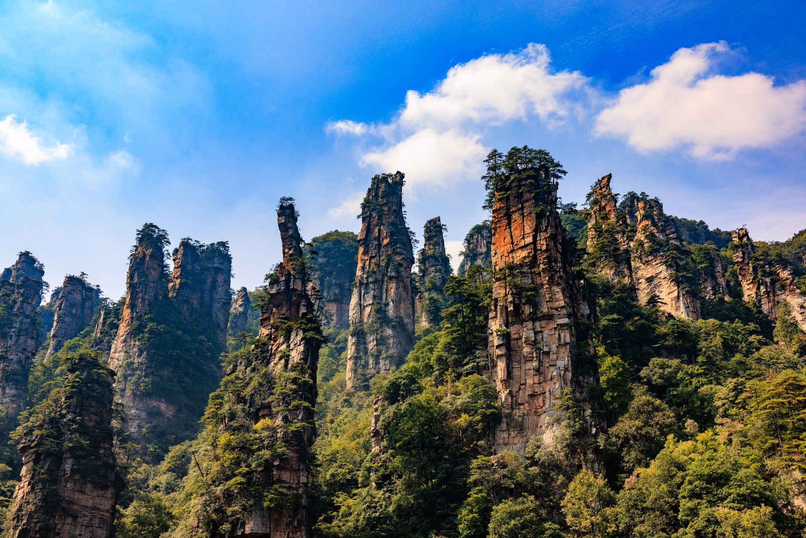 Zhangjiajie Travel Guide: The Avatar Mountains and Tianmen