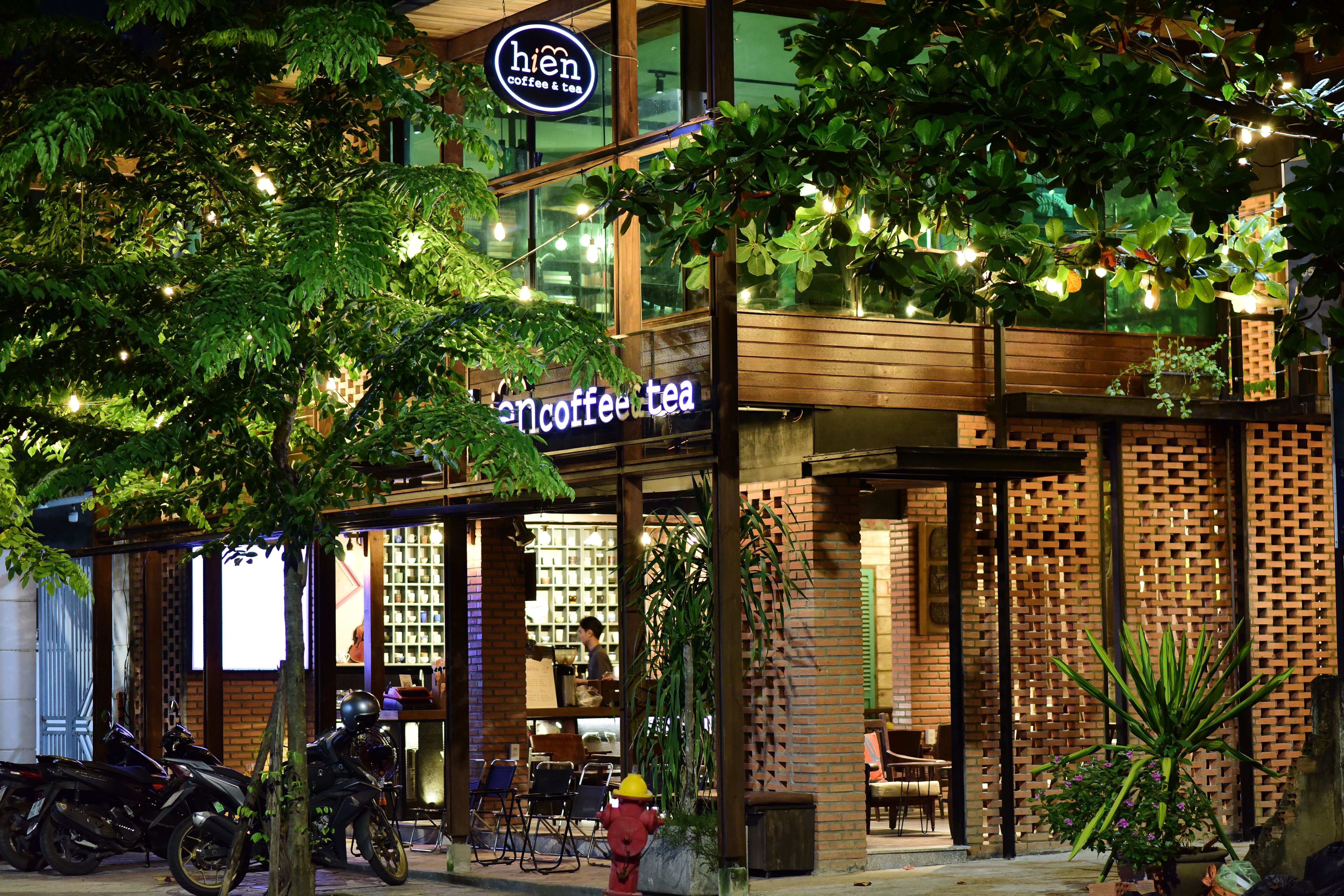 Build-Outs Of Coffee: Hala Tree Coffee I