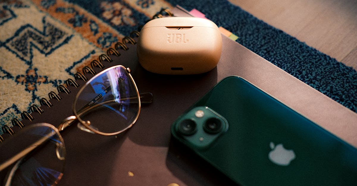 OPPO Find X9 Ultra傳國際版將上市,疑雙潛望鏡鏡頭配置曝光