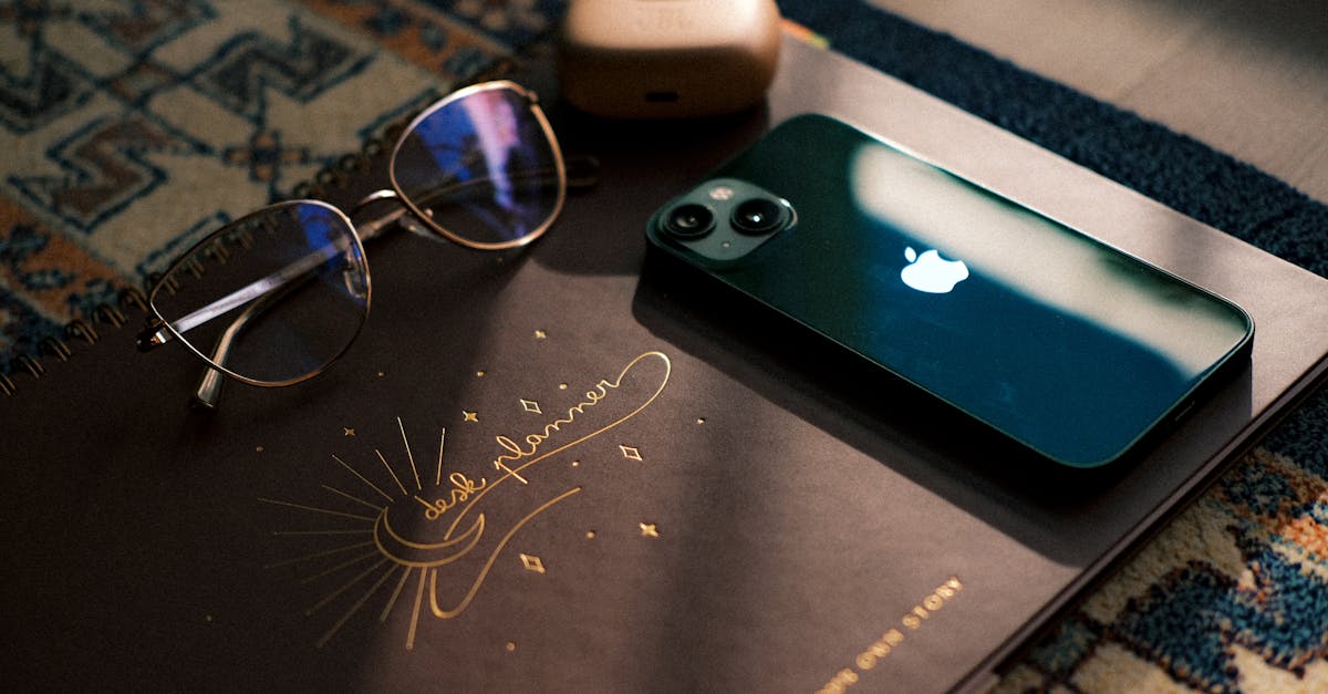 OPPO Find X9 Ultra傳國際版將上市,疑雙潛望鏡鏡頭配置曝光