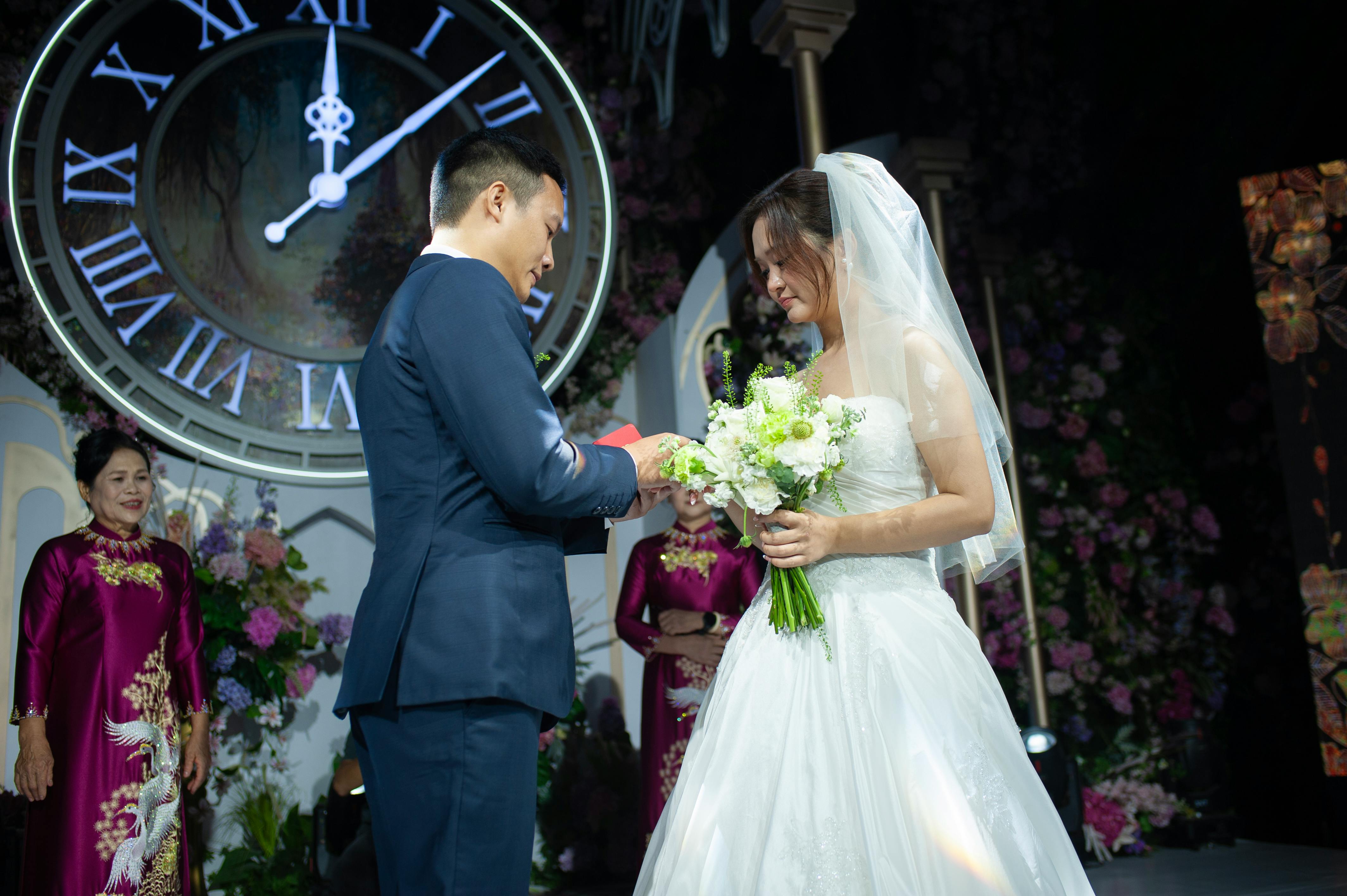 Animal Crossing: New Horizons: Wedding Season Event - Date, Start Time, Cyrus &amp; Reese Wedding Rewards &amp; Heart Crystal
