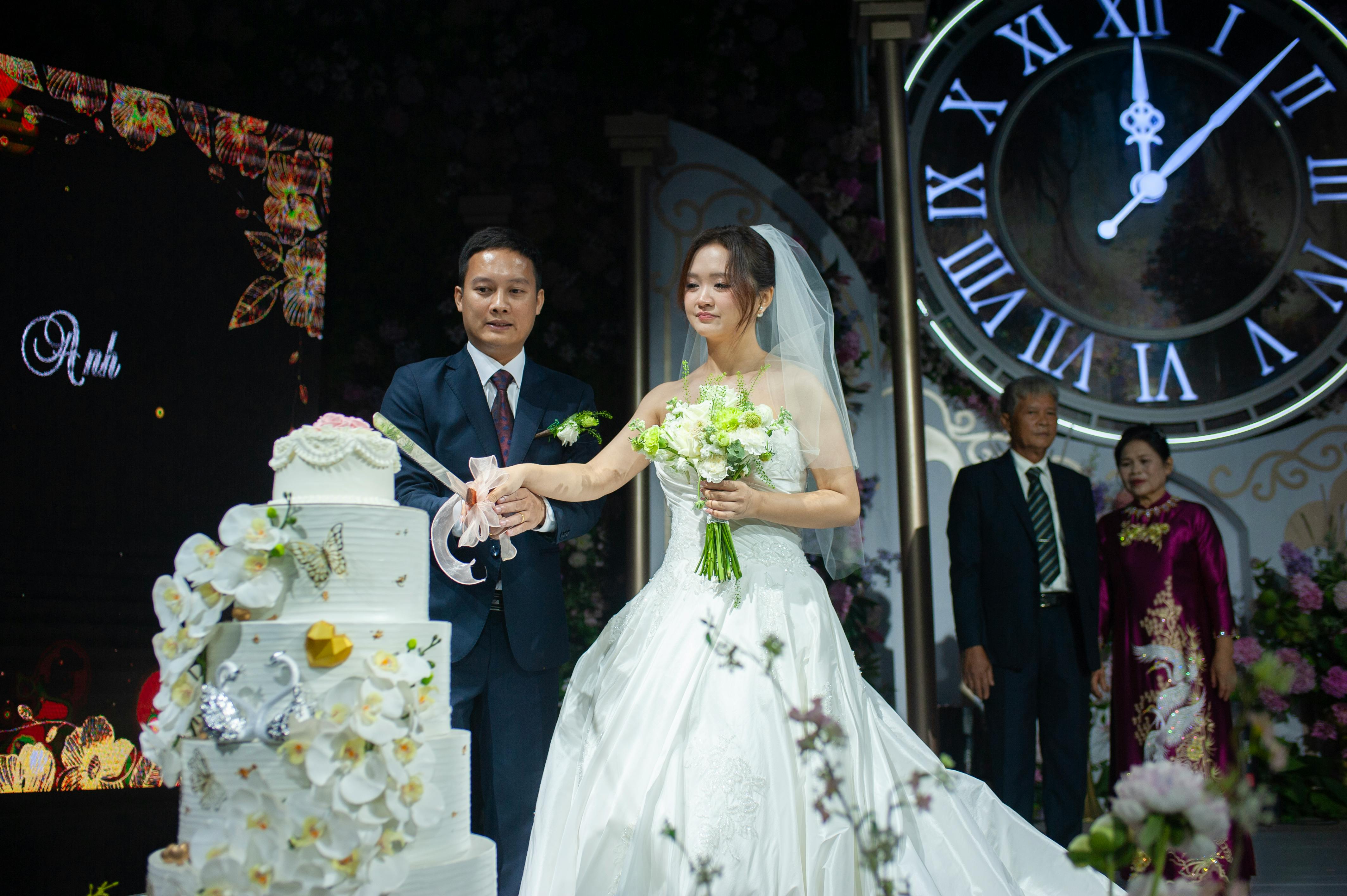 Show Large N Photos Download The BEST Free Show Large N Stock Photos