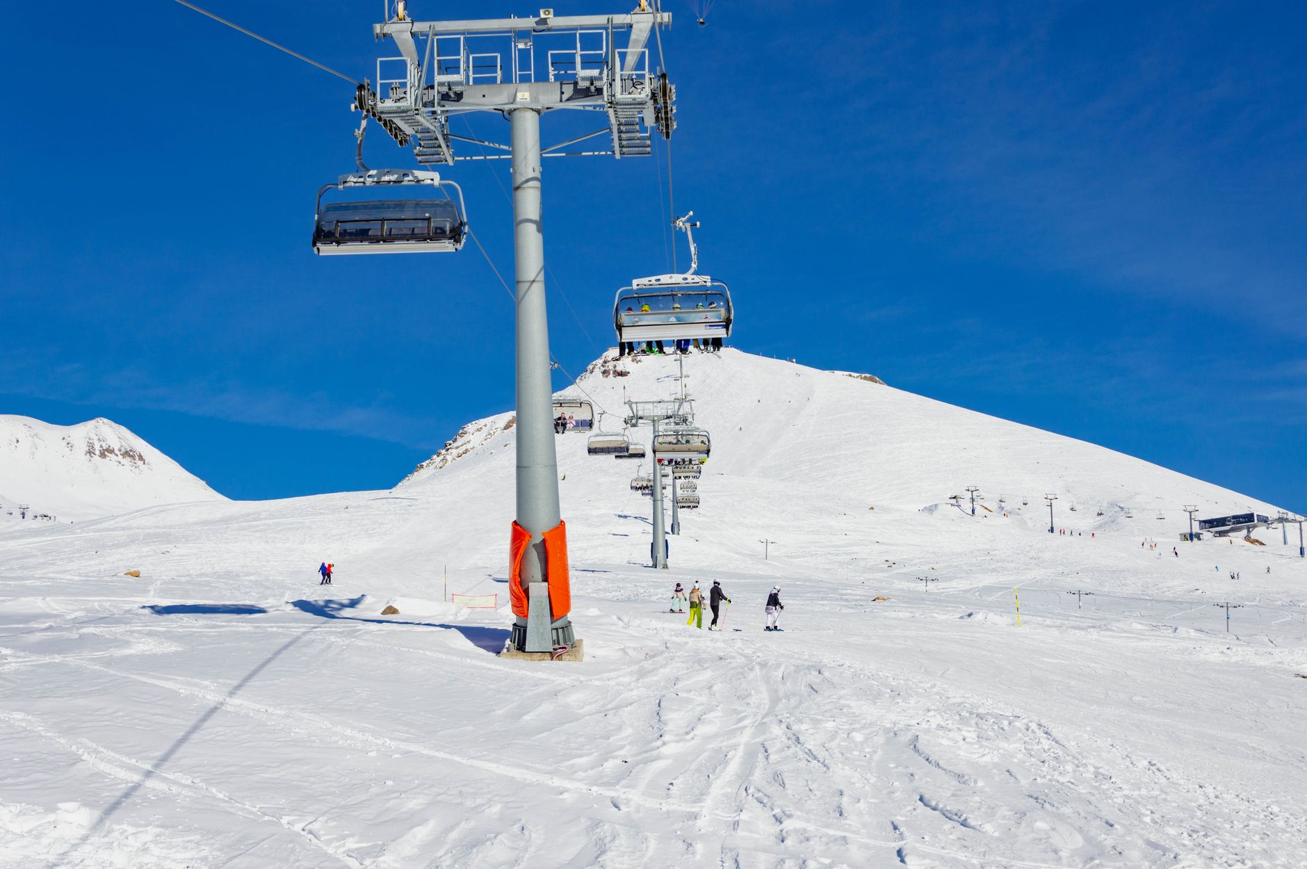 Why You Should Book Your Ski Trip Early - Save Money and Secure Dates