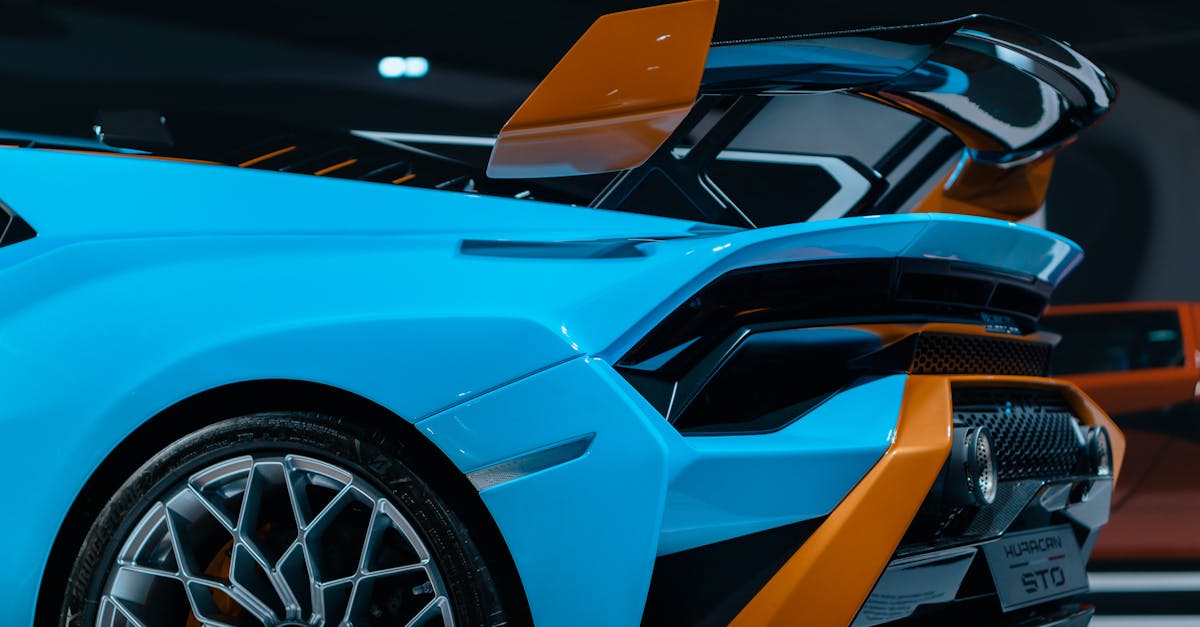 生活:「電力超人」漏夜搶修 宜蘭全區迅速復電