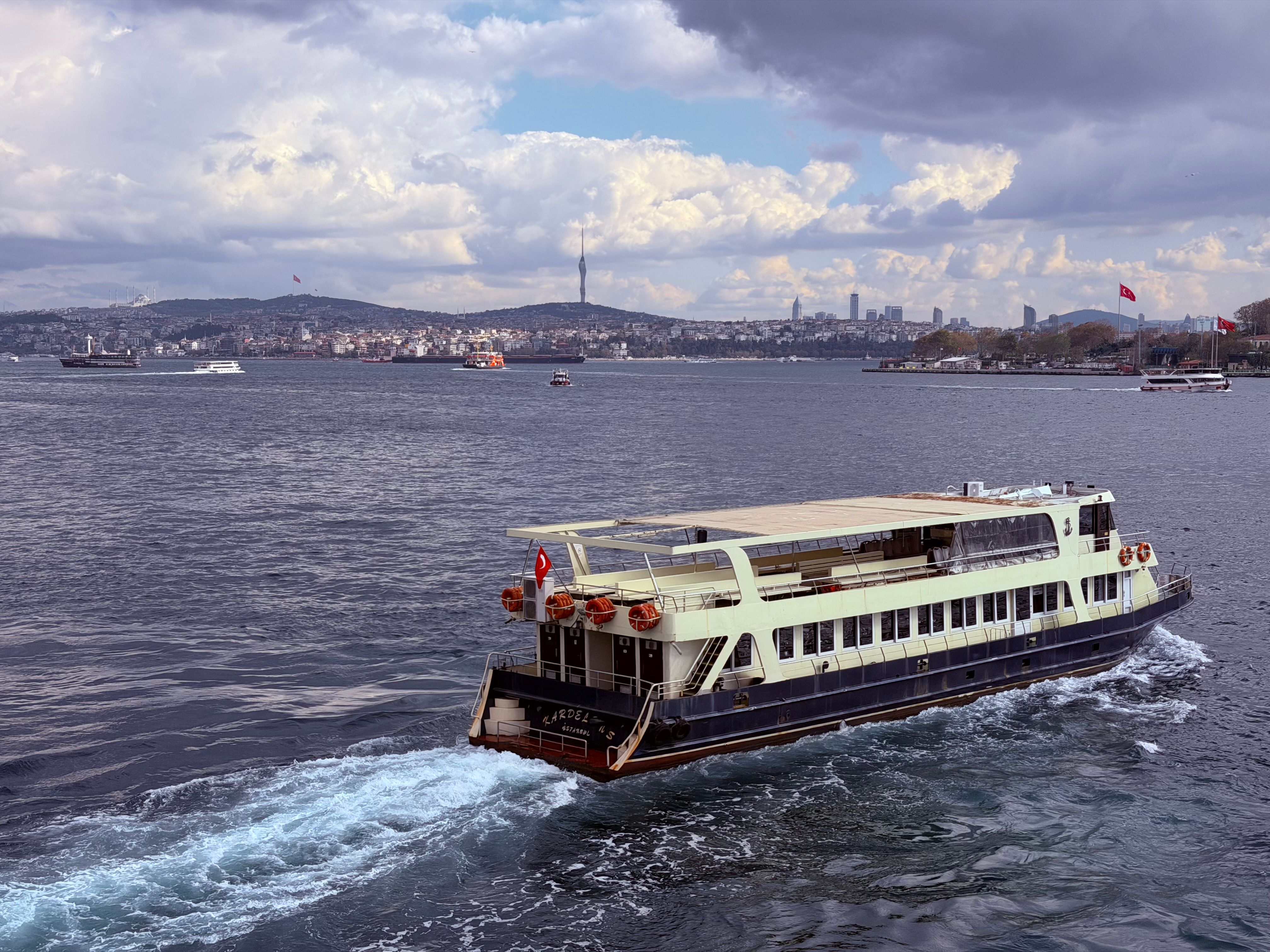 Scenic Bosphorus Ferry with Istanbul Skyline · Free Stock Photo