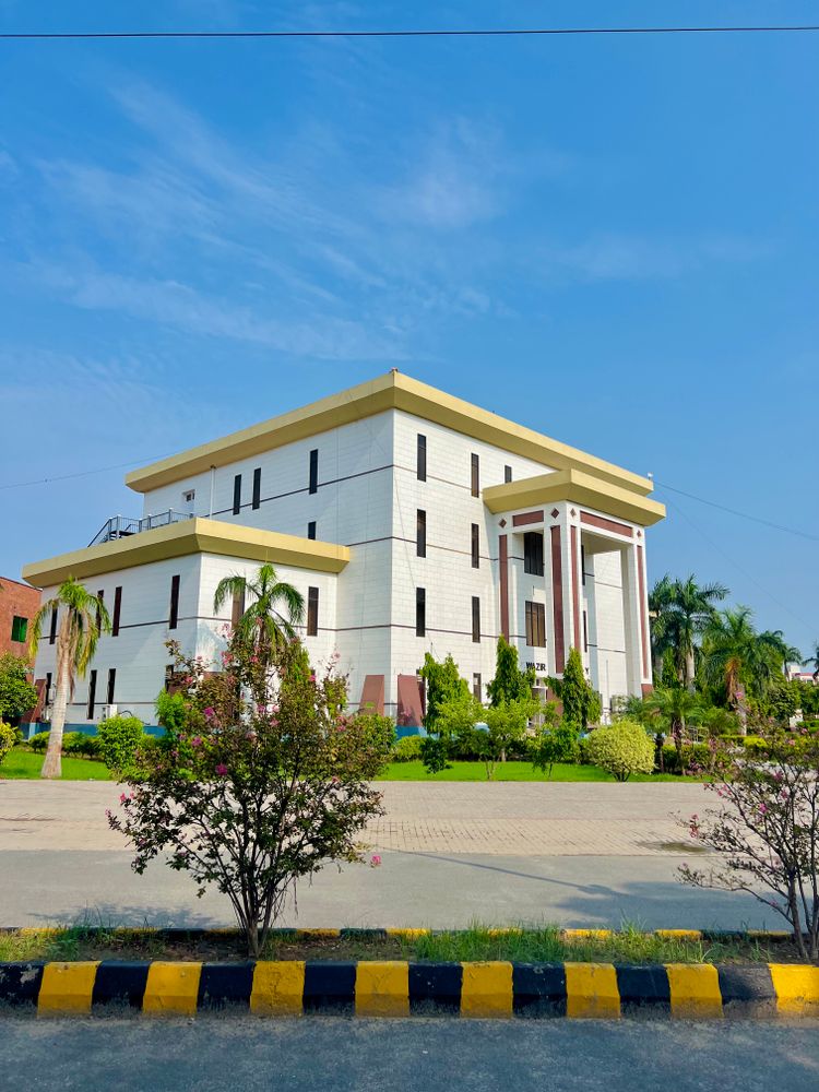 Parul University Photos, Download The BEST Free Parul University Stock ...