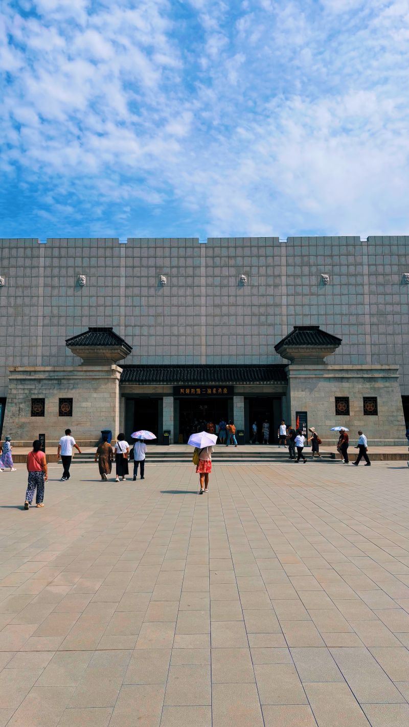 Visitors at the entrance of the Shaanxi History Museum in Xi'an