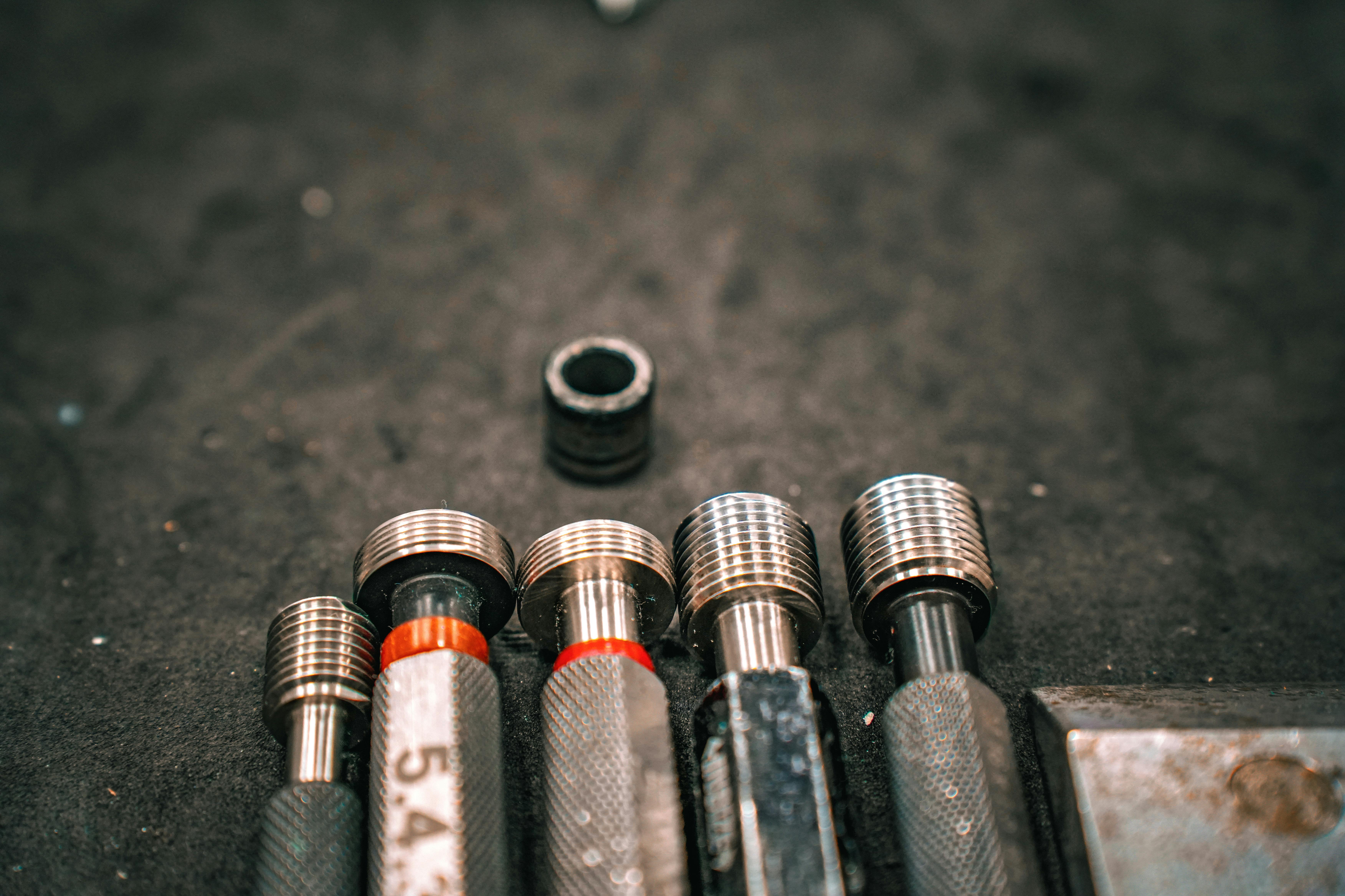 Best Tap and Die Sets for Threading and Thread Repair (2026)