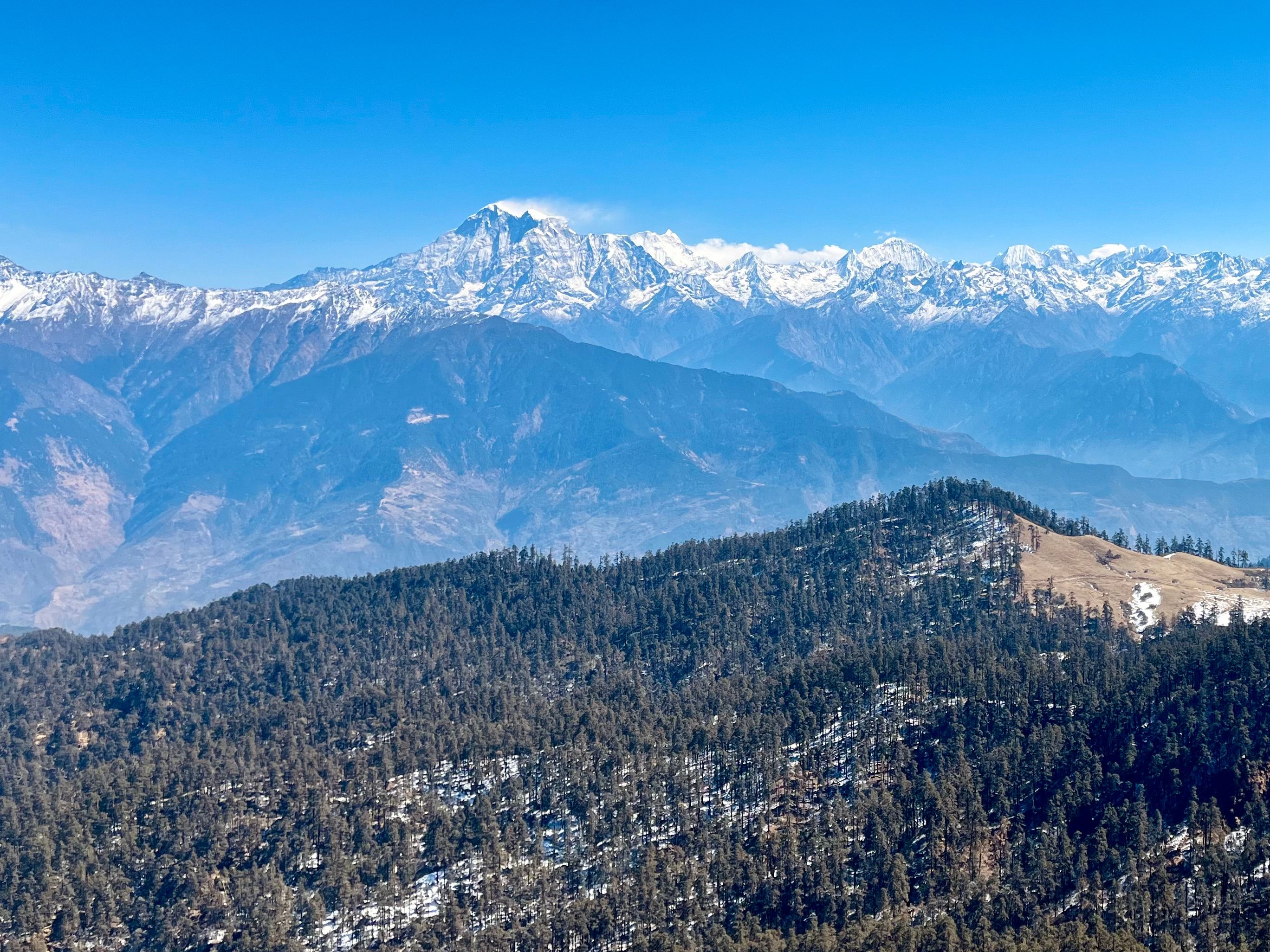 Unbeatable Everest Helicopter Tour- Kalapatthar Landing Guaranty Option Review 2026 - Stunning view of the snow-capped Himalayas in Nepal, showcasing natural beauty and serenity.