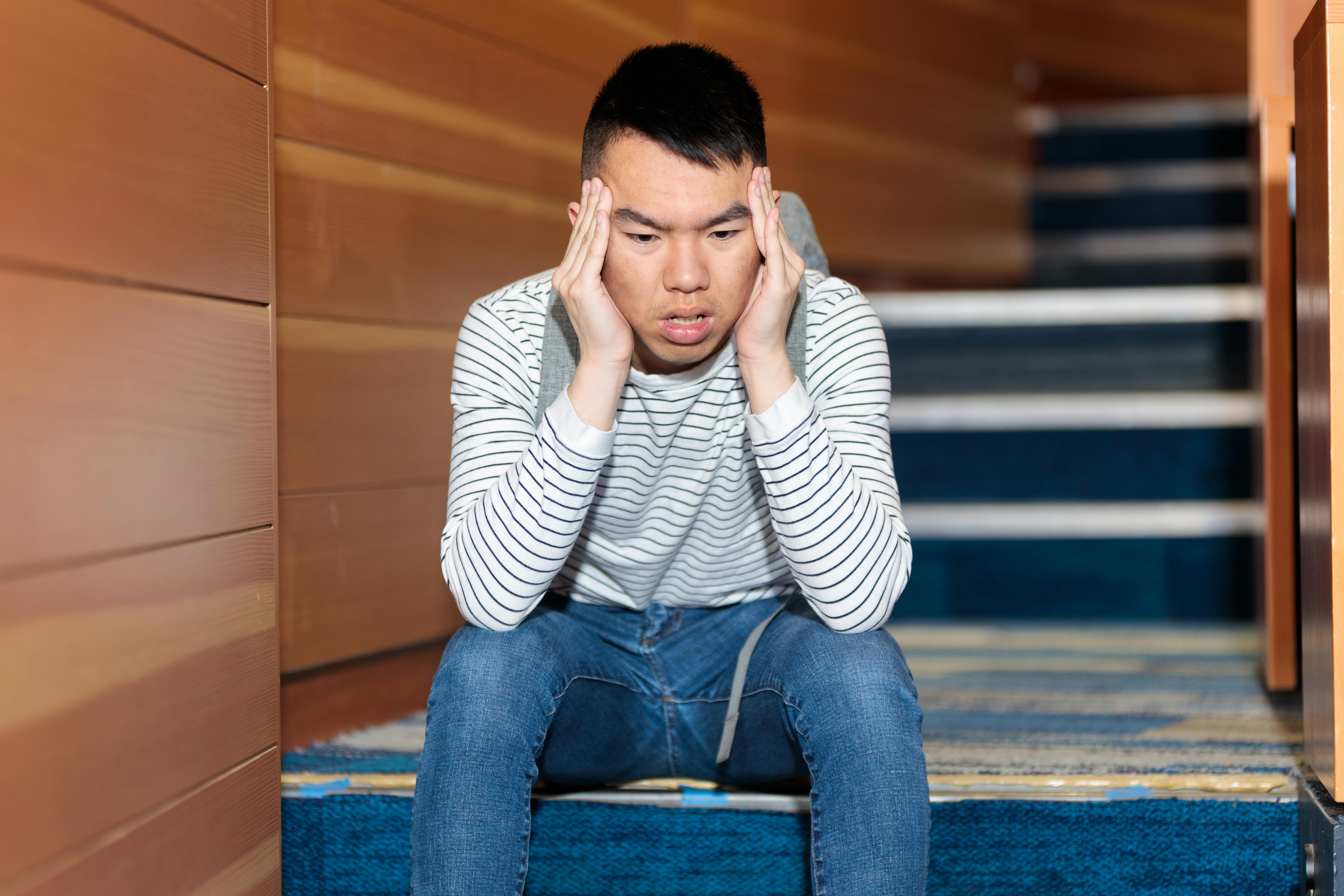 中國年輕人生活壓力大 30元撐兩餐成常態