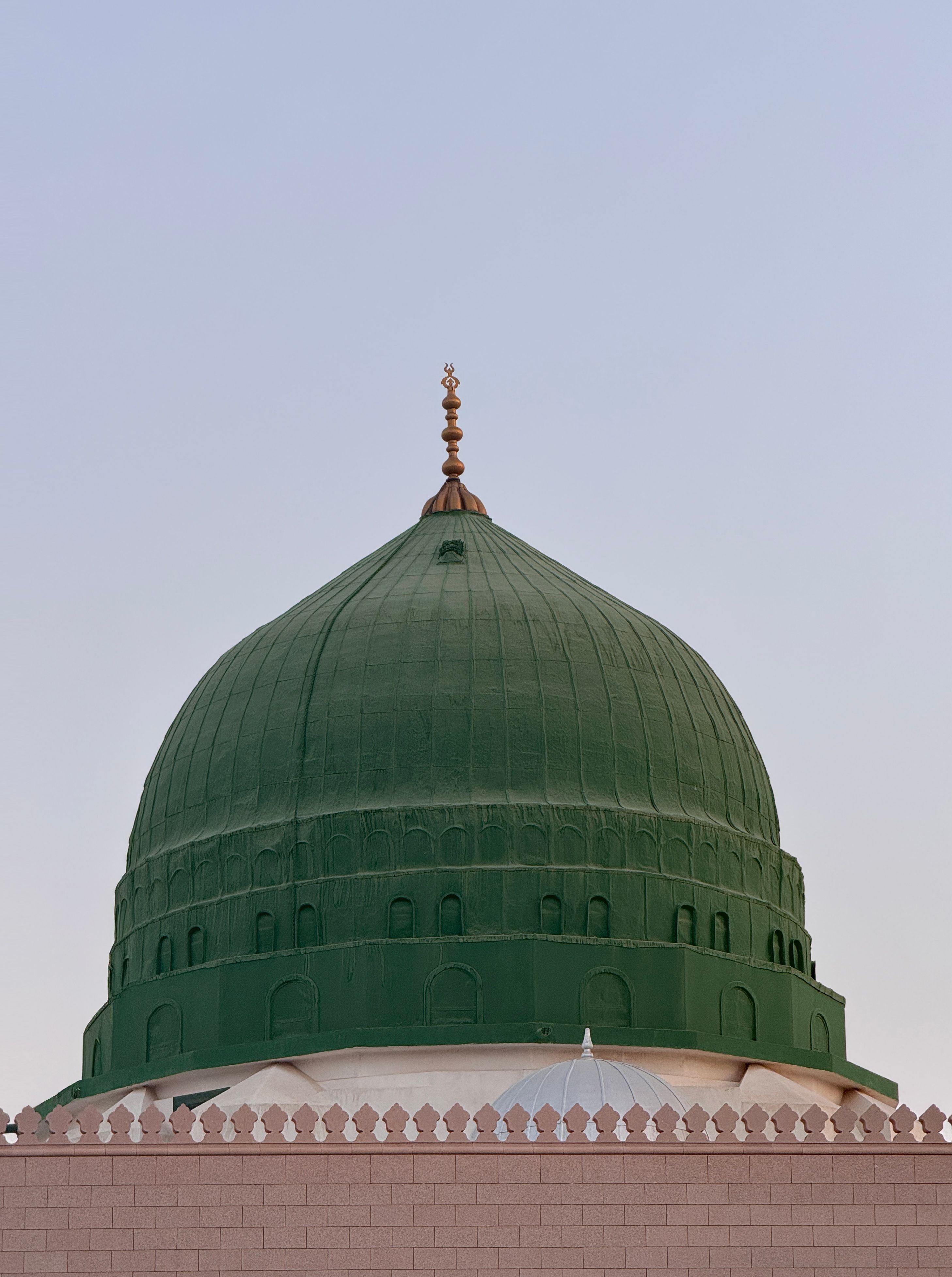 Kubah Hijau Ikonik Masjid An Nabawi · Foto Stok Gratis