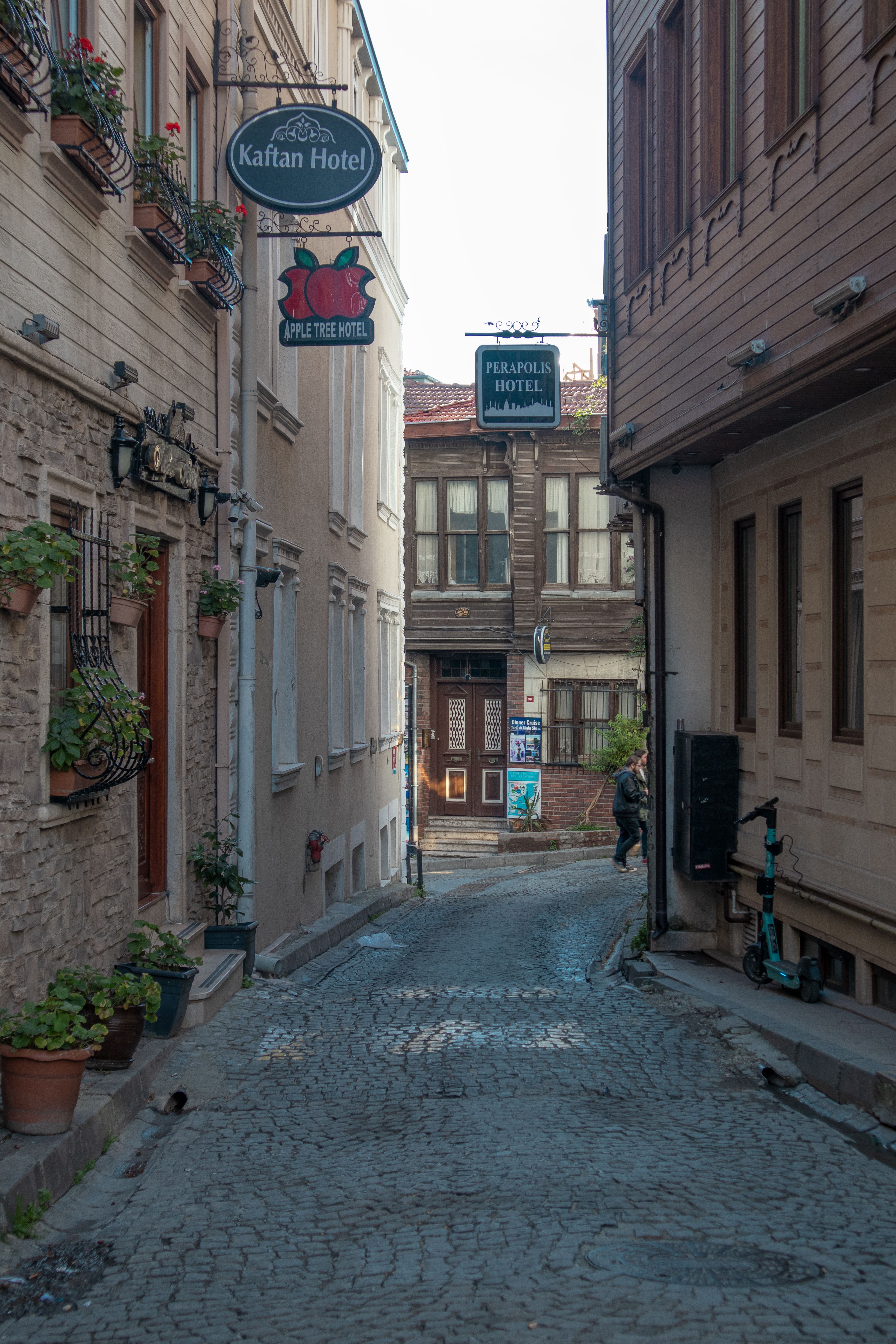 historic-street-with-wooden-houses-in-istanbul-free-stock-photo