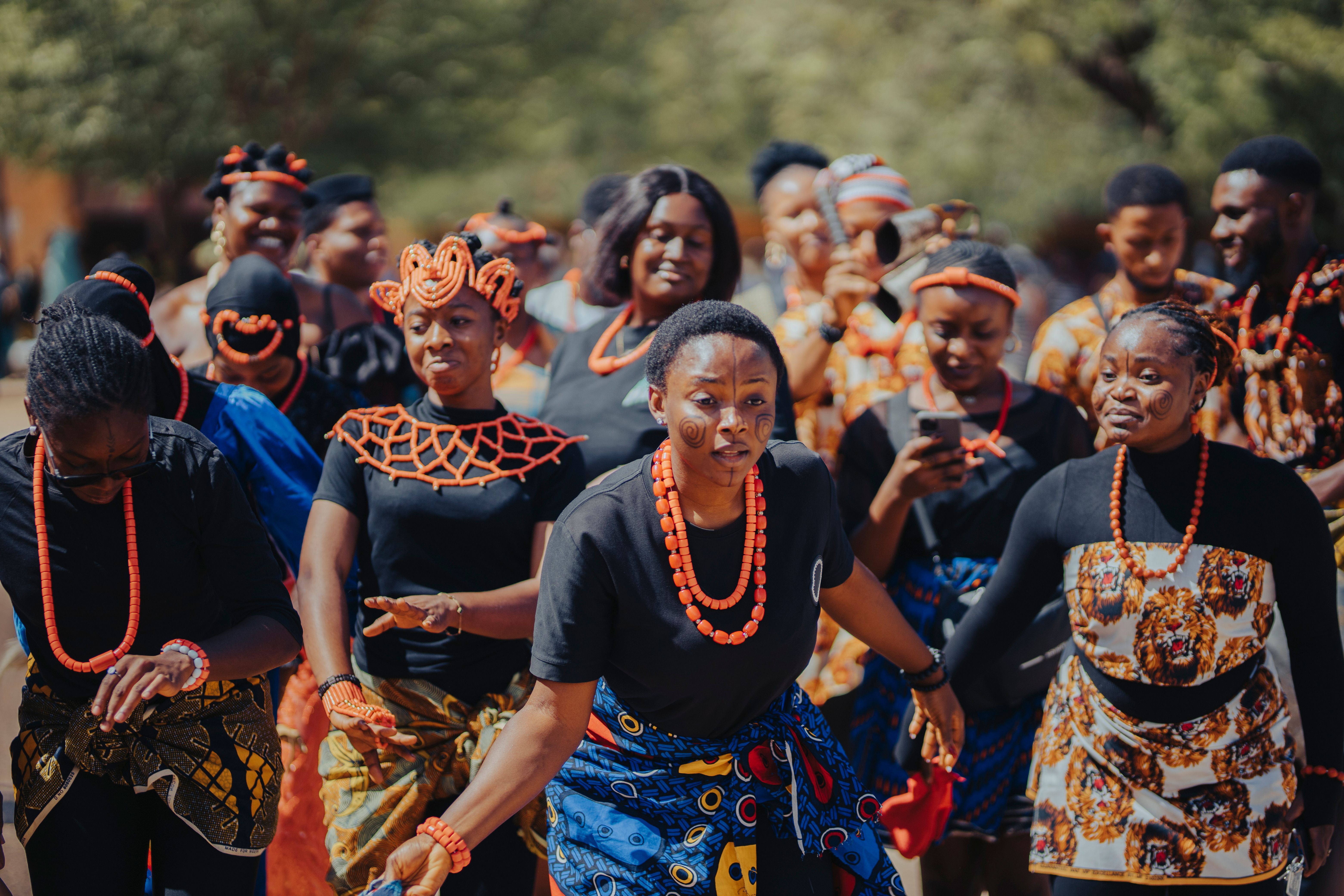 Unearth Your Roots: The 2026 Guide to Ancestral Travel & Finding Your Global Family Story!