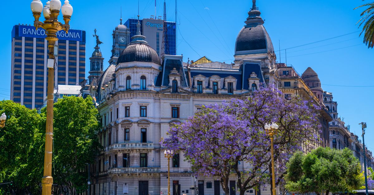 Javjers Milejs transformē Argentīnu un sašķel ekonomiku