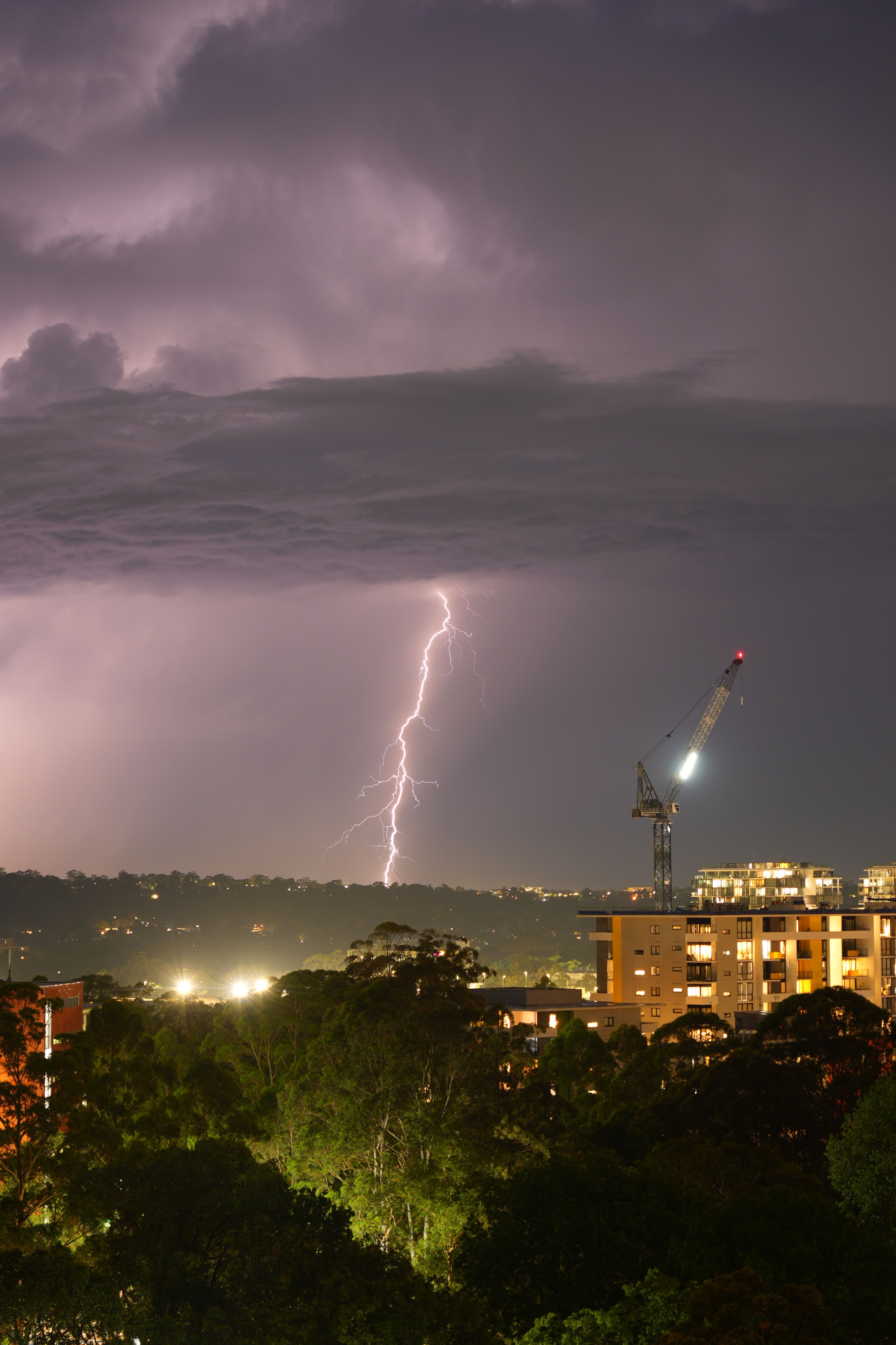 Dramatic Night Lightning Over City Skyline · Free Stock Photo