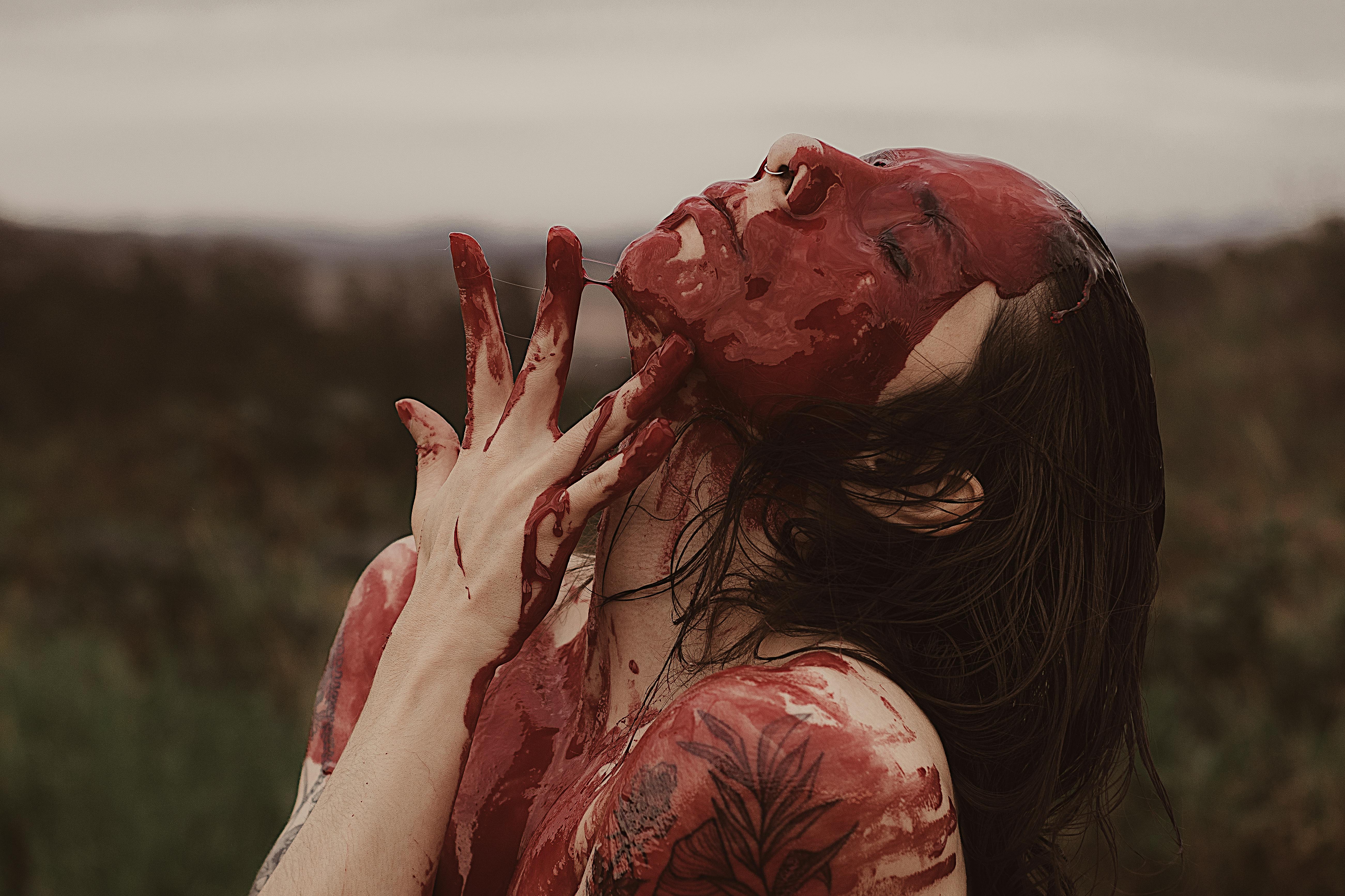 抽象数字艺术，展现强大的AI正在生成动态的企业视觉效果和智能软件代码。