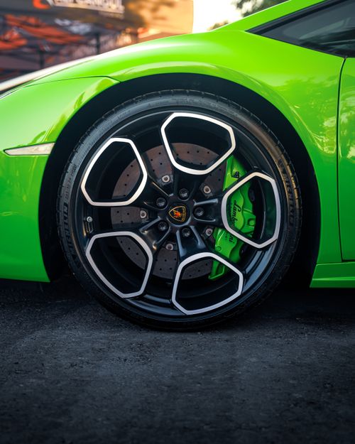 Free Close-up of a green sports car wheel in Ankara, showcasing design and style. Stock Photo