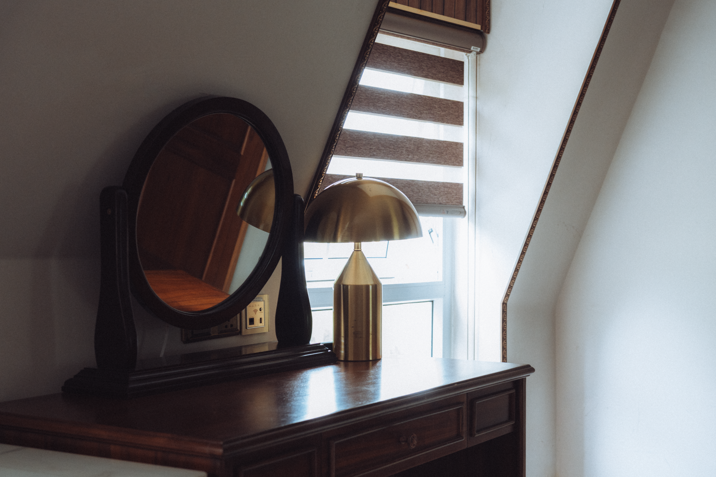 Article Seno Marble Table Lamp with Natural Brass
