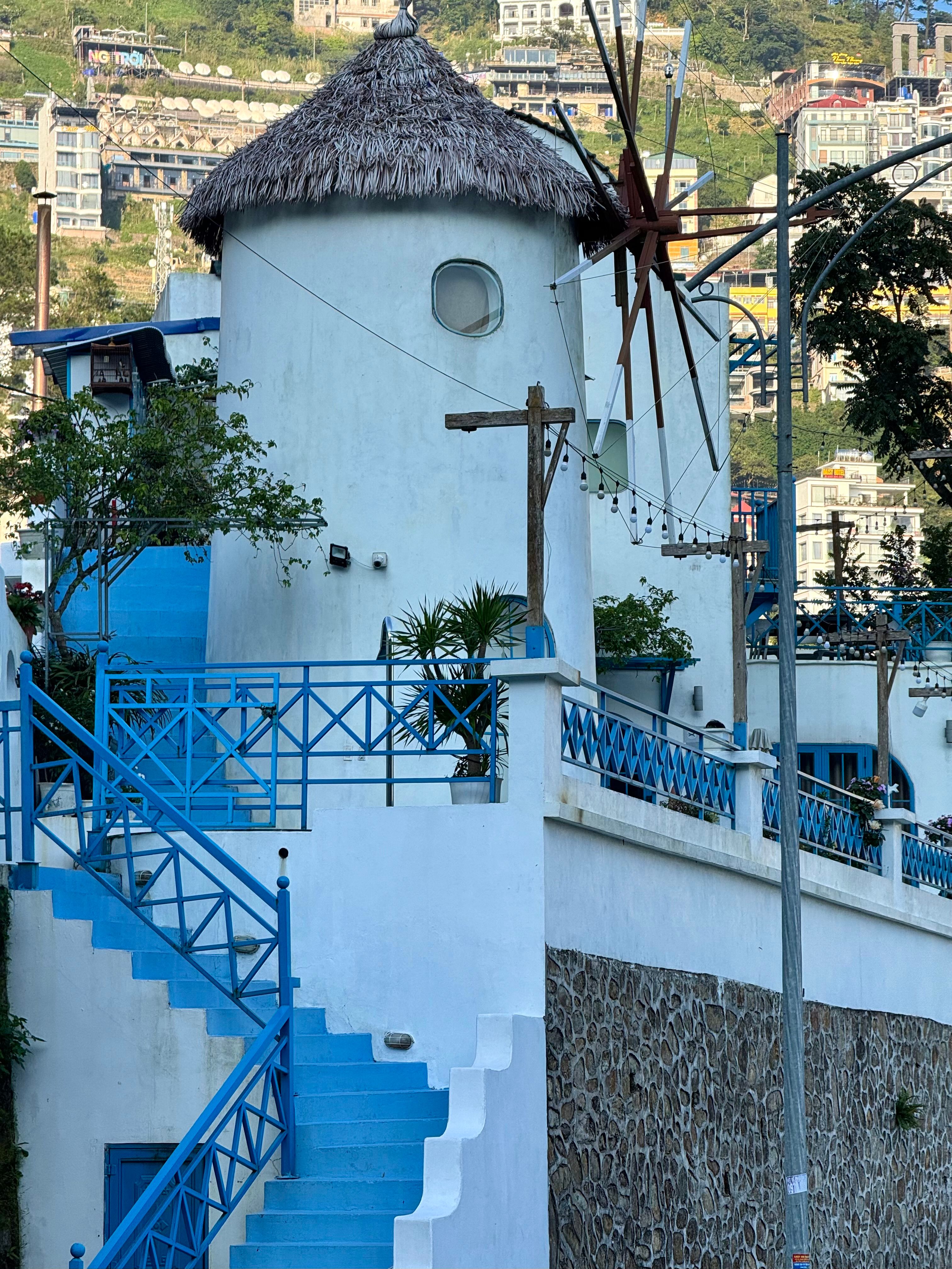 Charming Greek-Style House with Blue Accents · Free Stock Photo