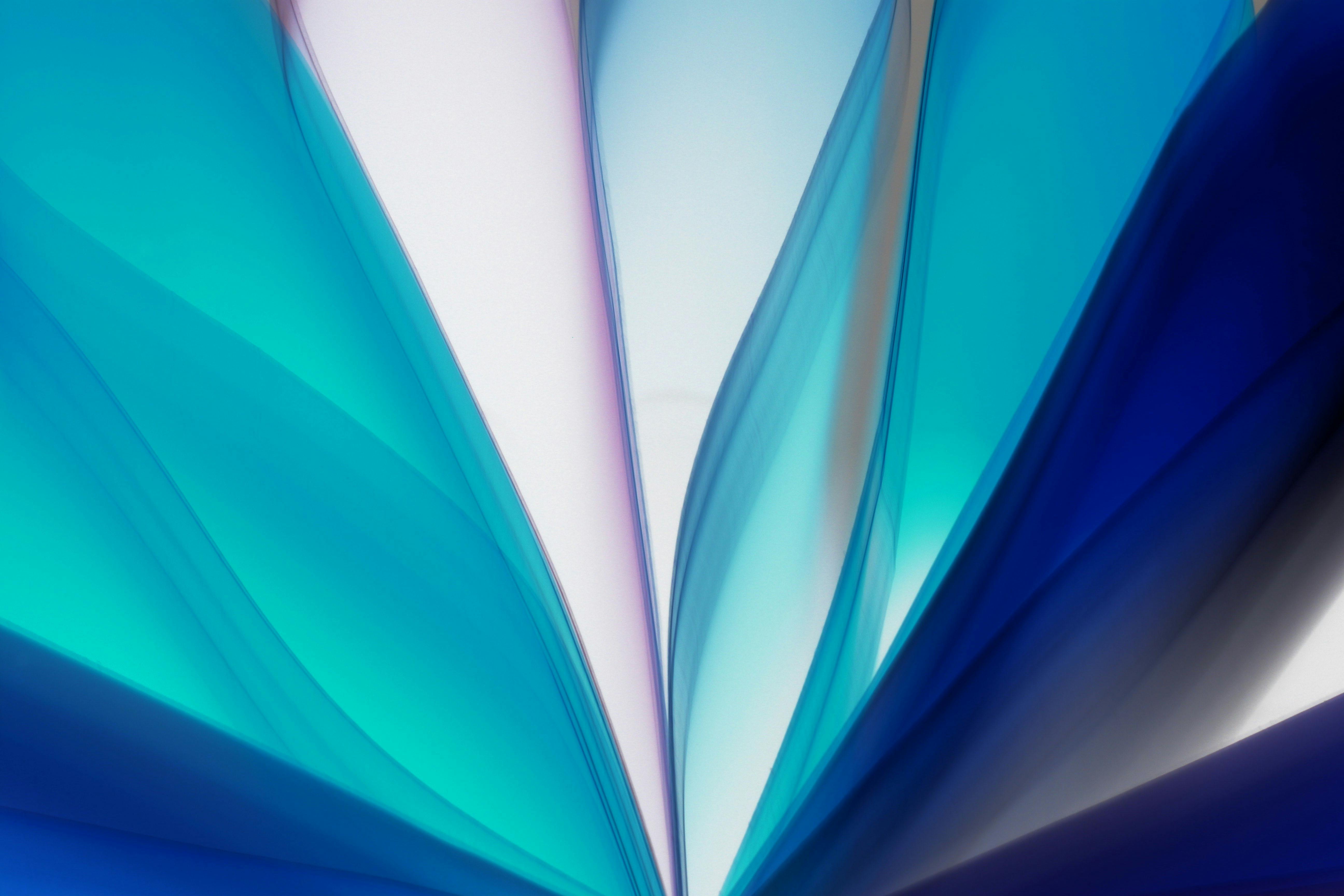 De franc Art abstracte colorit amb patrons d'ones blaves dinàmics que creen un efecte visual vibrant. Foto d'estoc