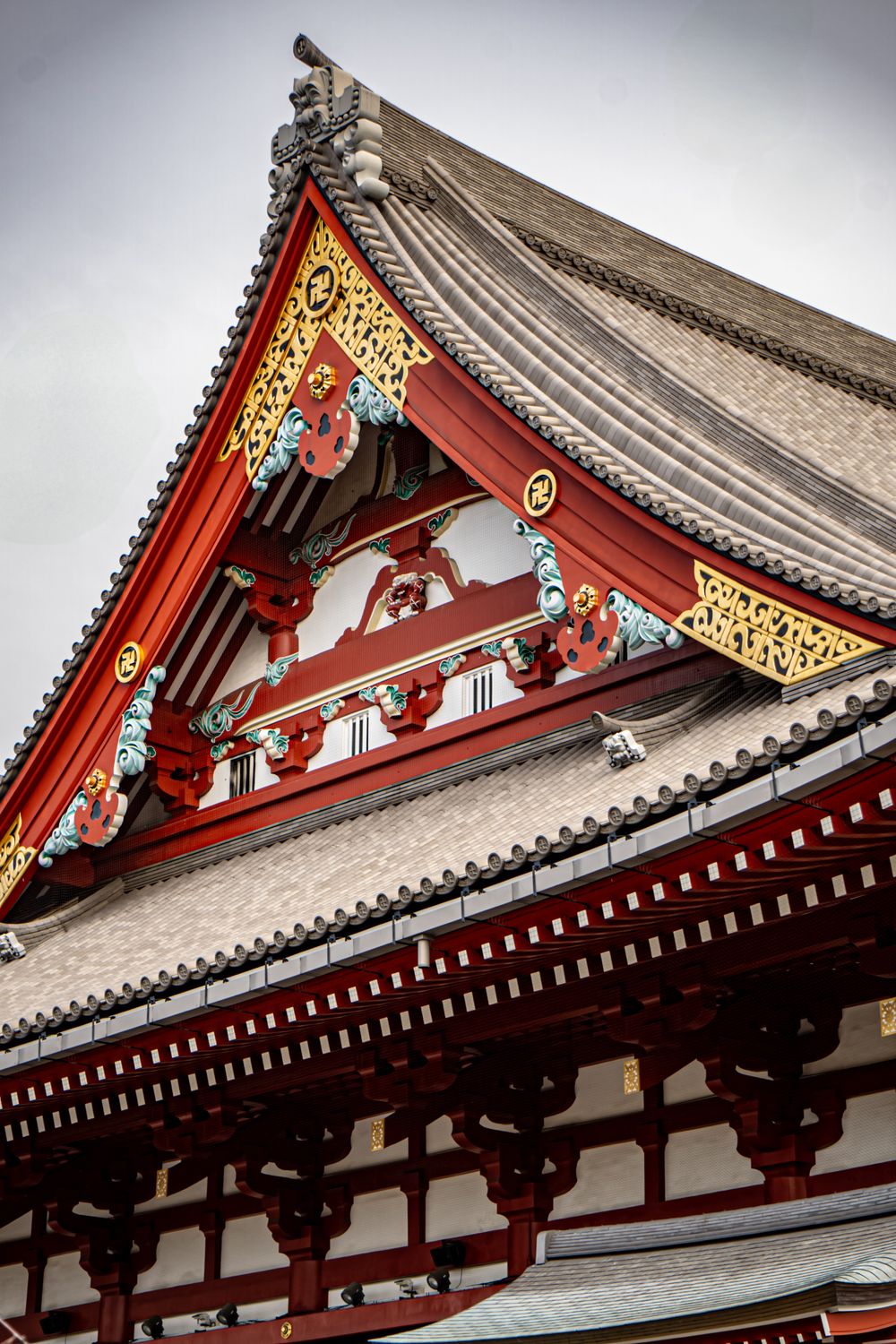 Mokoshi Intricate Roof Architecture of Japanese Temple · Free Stock Photo