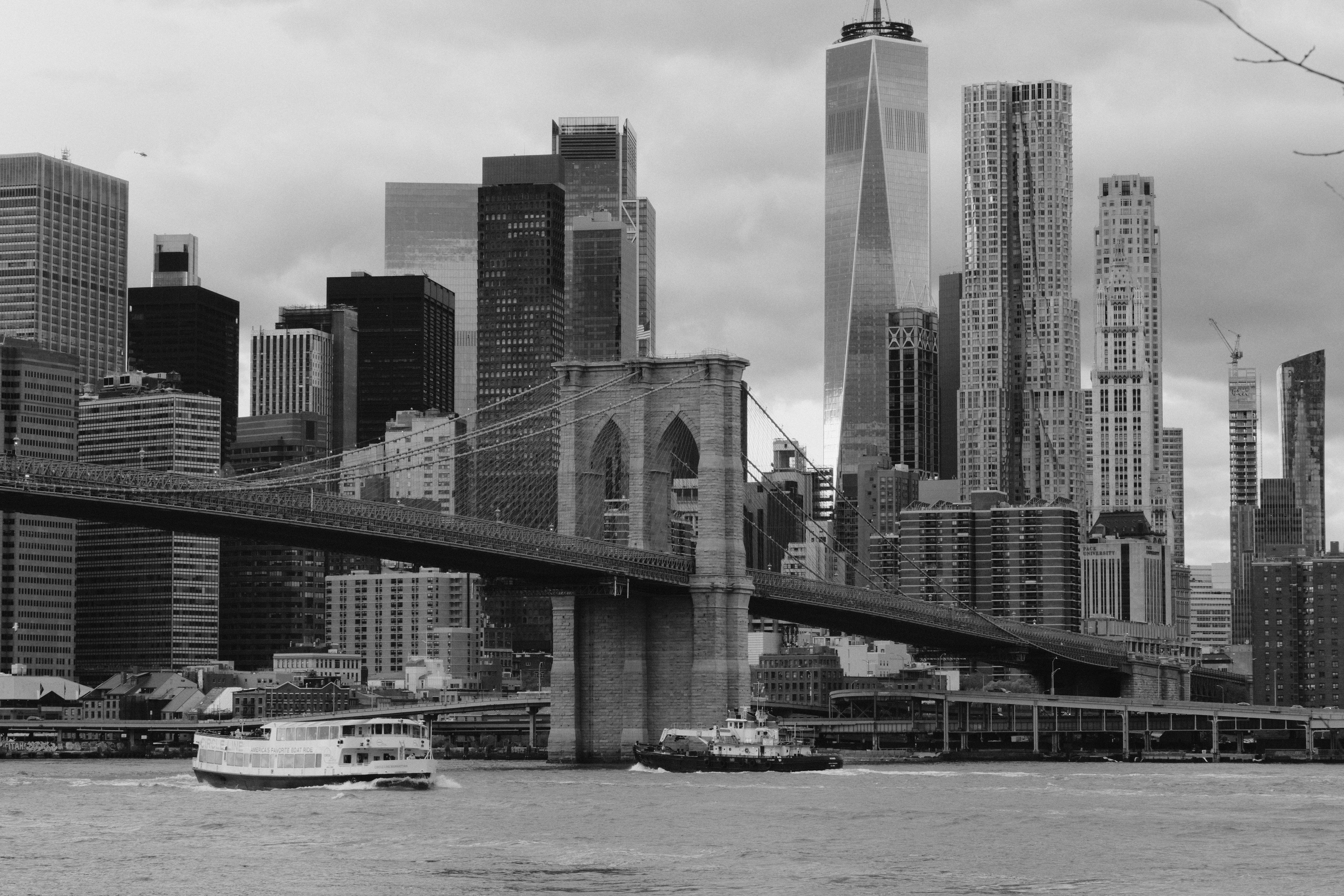 財經：領展中期可分派總額下滑5.5%至32.8億元