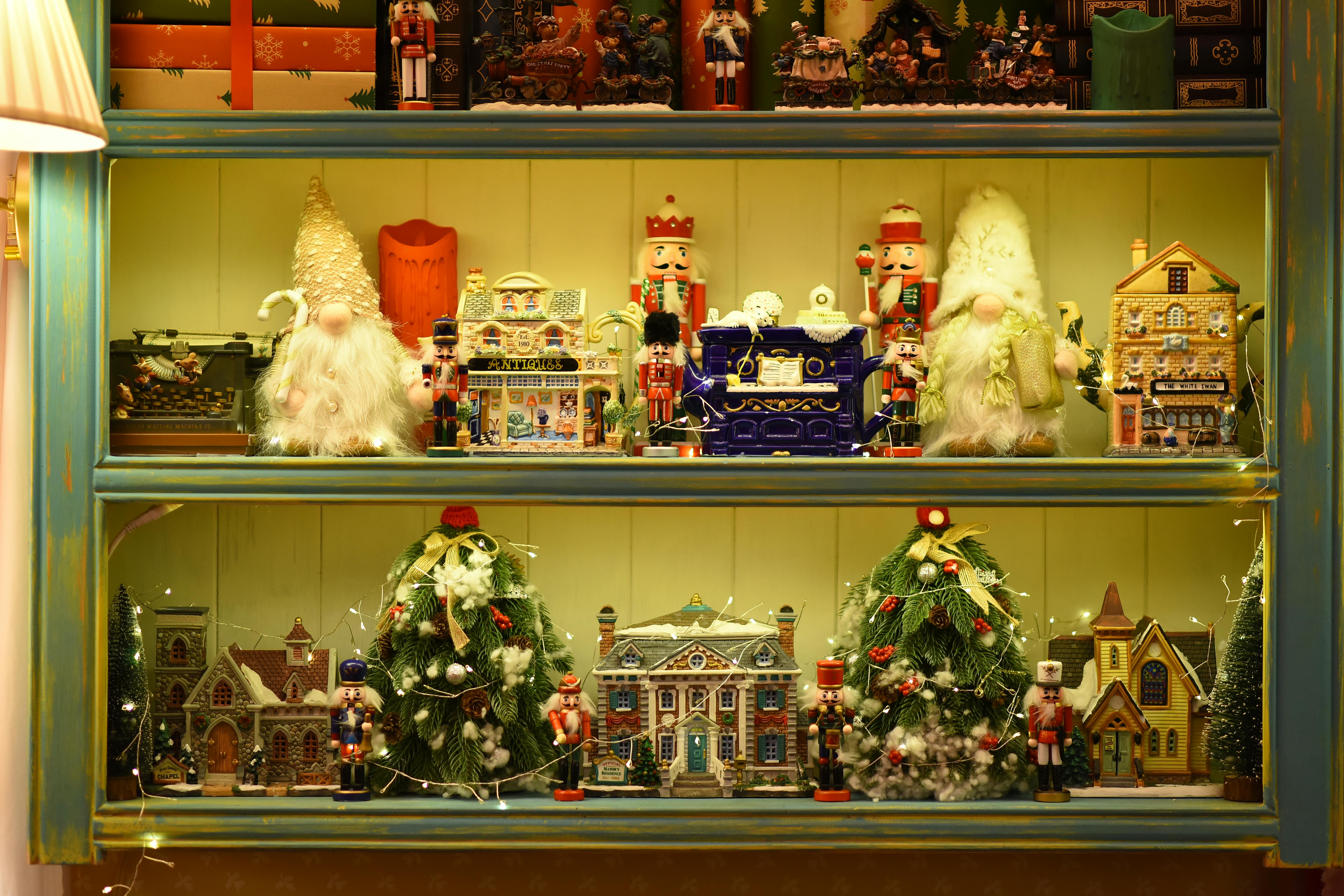 Christmas arrives at the White House. See photos, video of decor. — Photo by Sóc Năng Động on Pexels