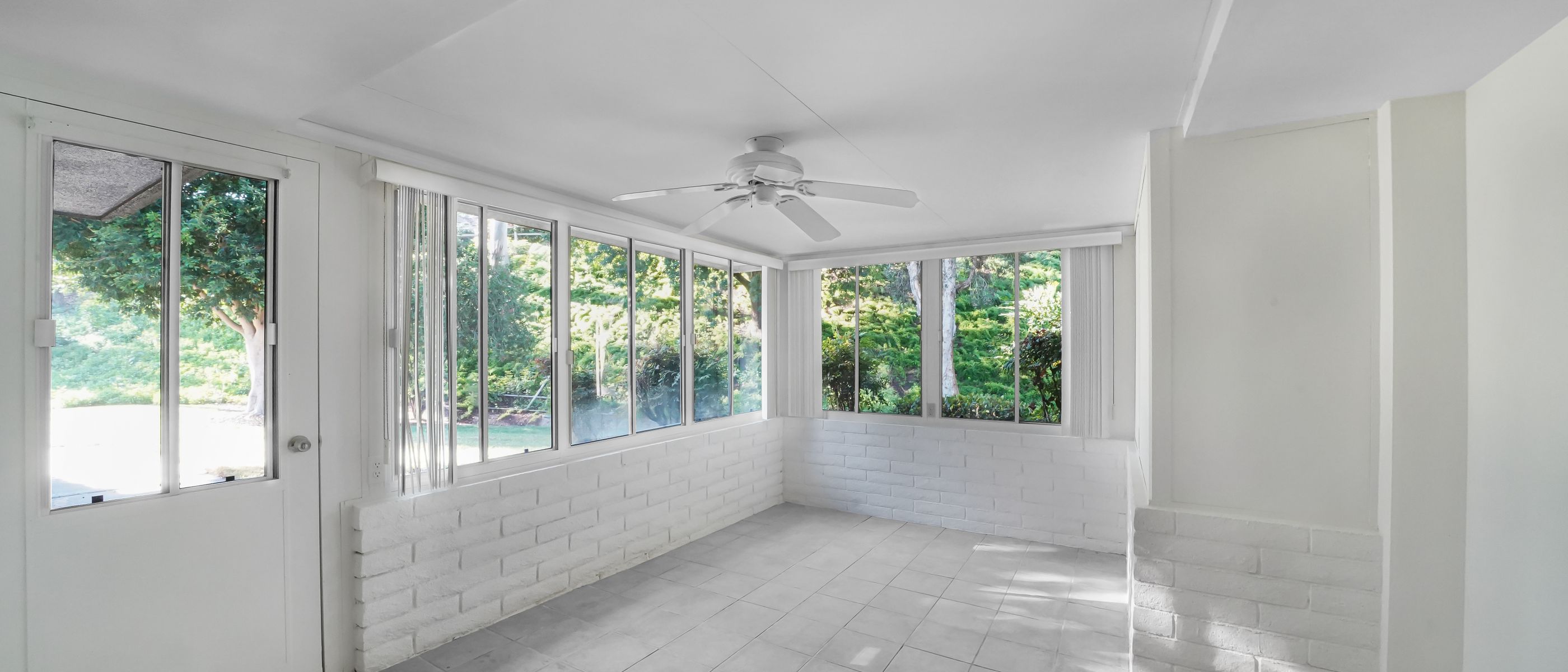 Painters and Decorators in Bromley — surfaces prepped and cut in by hand