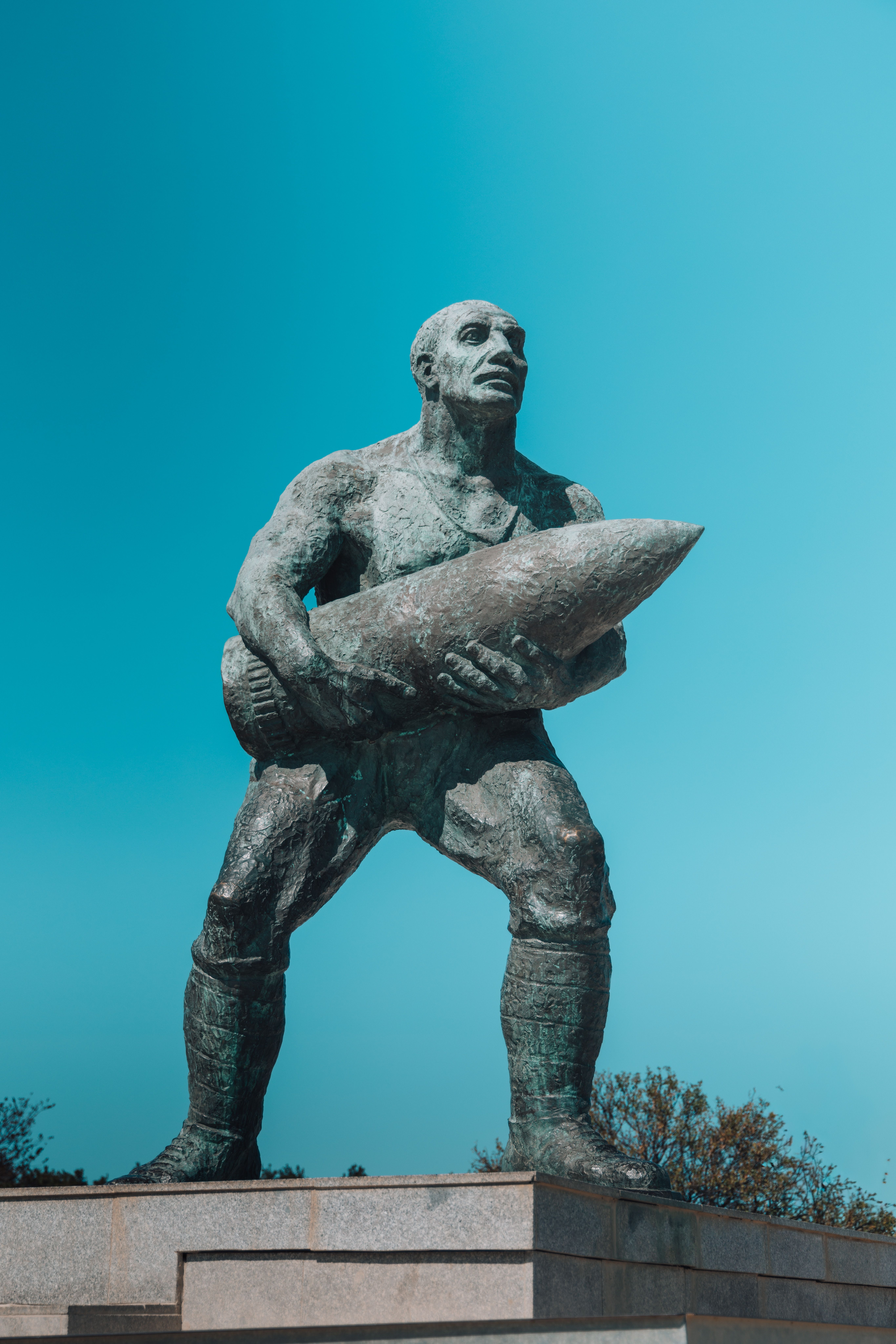 Statue of a Soldier Holding a Shell in Turkey · Free Stock Photo