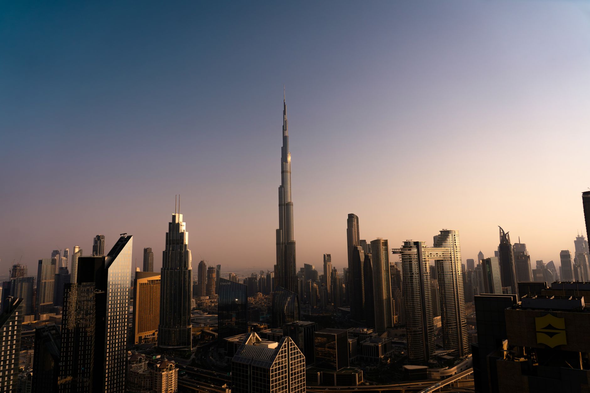 سوق دبي المالي وأسهم العقارات: قراءة في 69 مليار درهم لا تقرأها الأرقام وحدها
