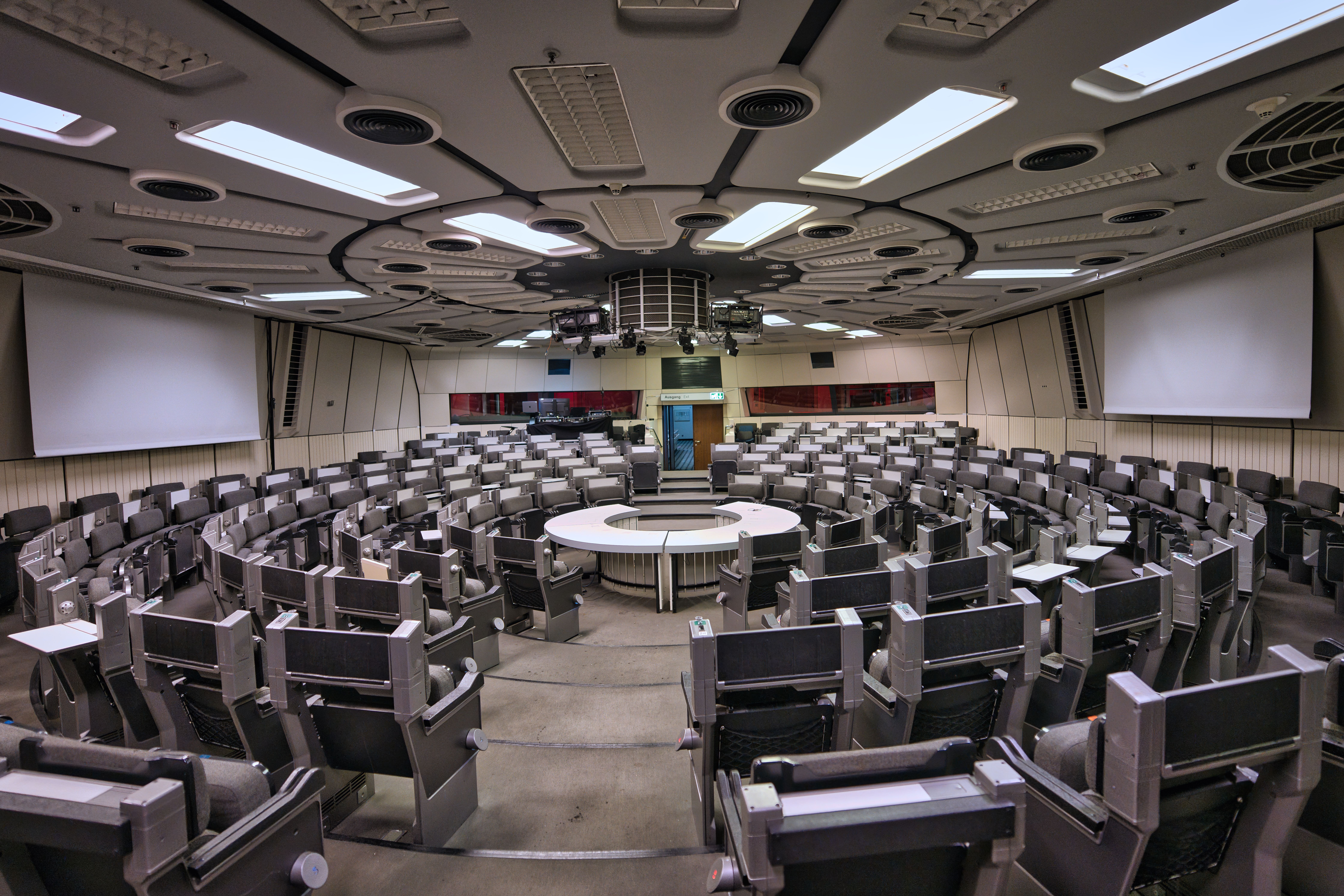 Futuristic Conference Room in Berlin ICC · Free Stock Photo