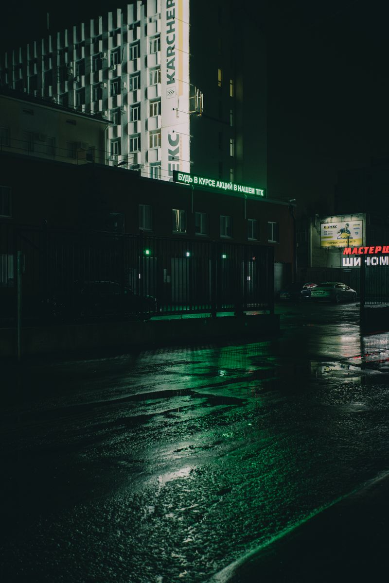 Accident recovery in Austin at night