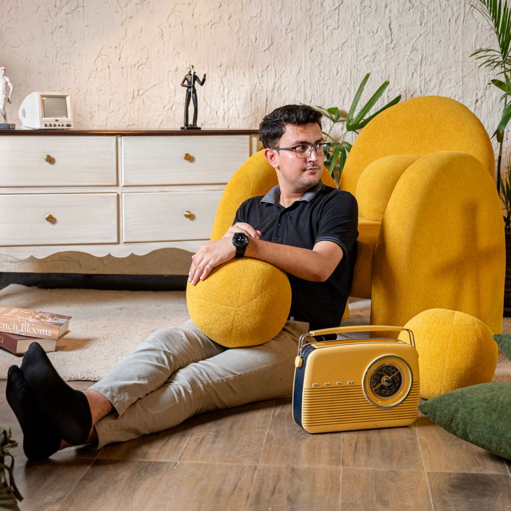 Hose — movers delivering furniture from a van