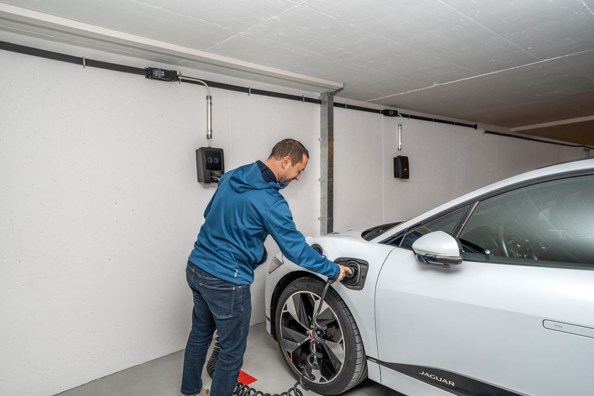 Batterie de voiture électrique : durée de vie réelle - Garanties, diagnostic et remplacement : que se passe-t-il en cas d’usure ?