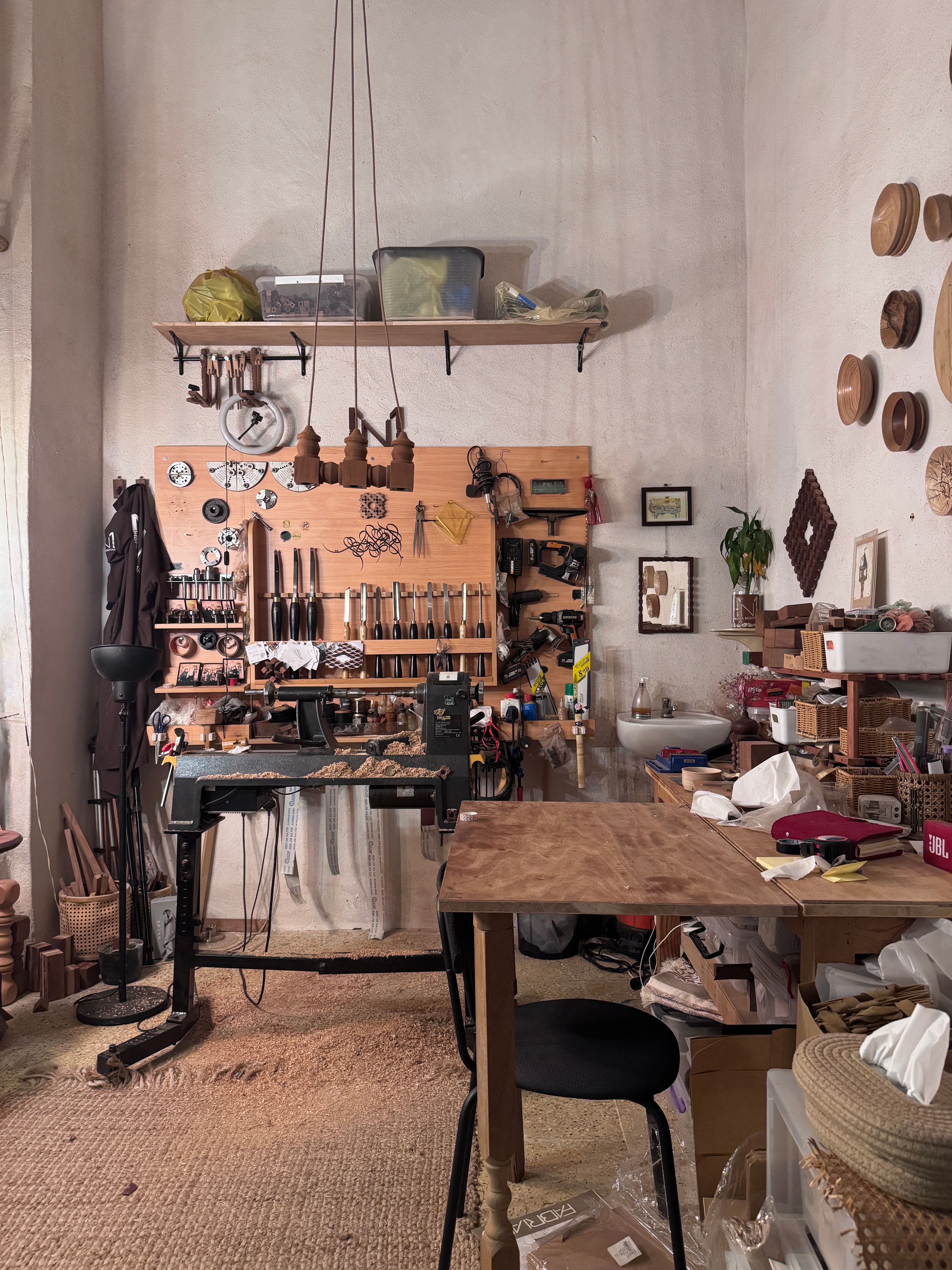 Cozy Artisan Workshop Interior with Tools · Free Stock Photo