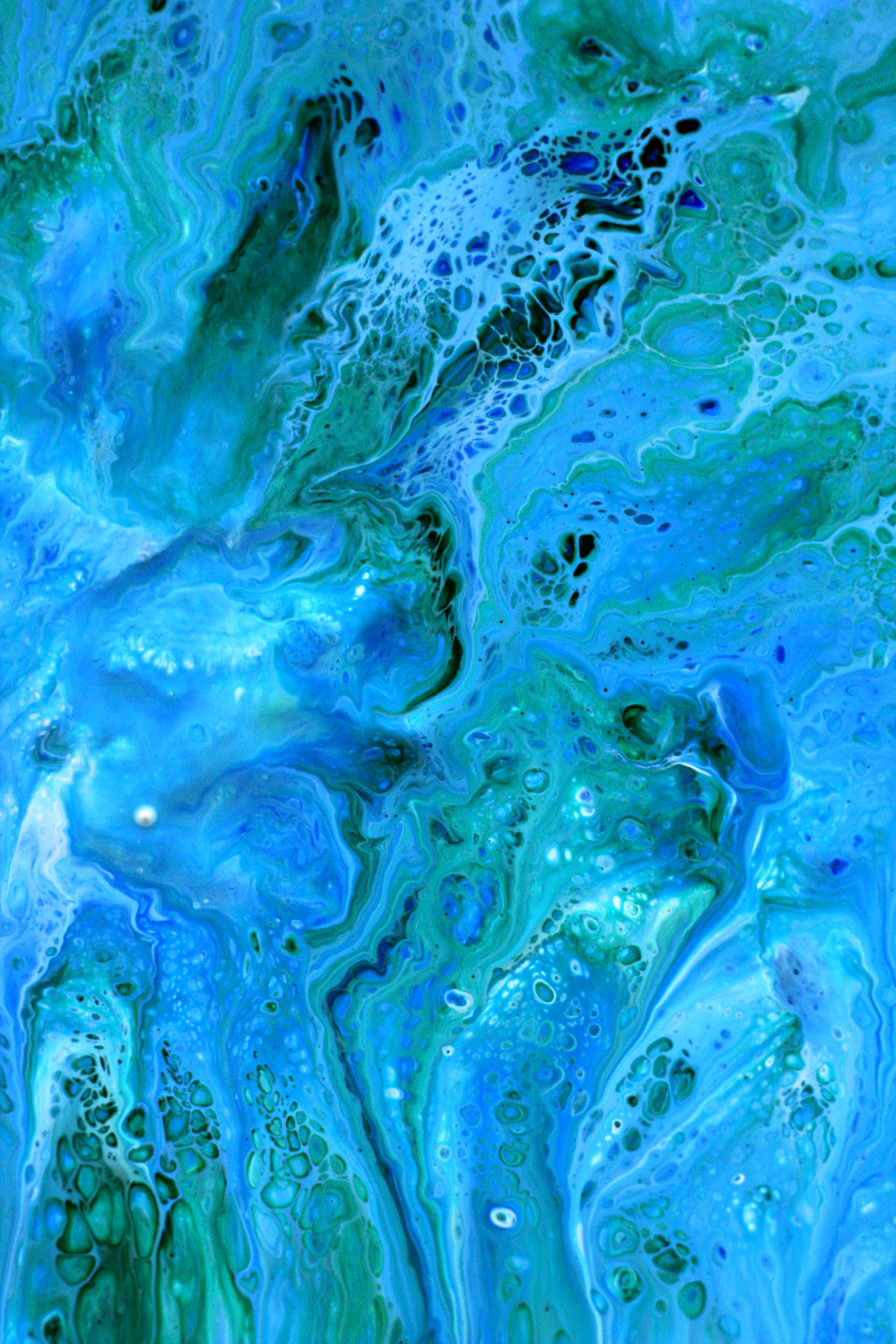 Vibrant Abstract Blue Fluid Art Painting · Free Stock Photo