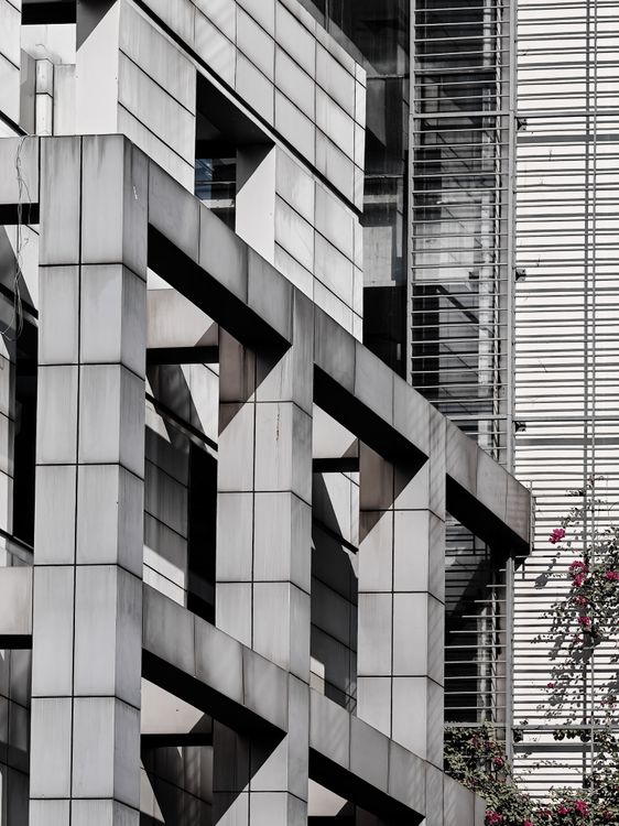 Building Design Patterns Modern Architectural Building with Geometric Patterns · Free Stock Photo
