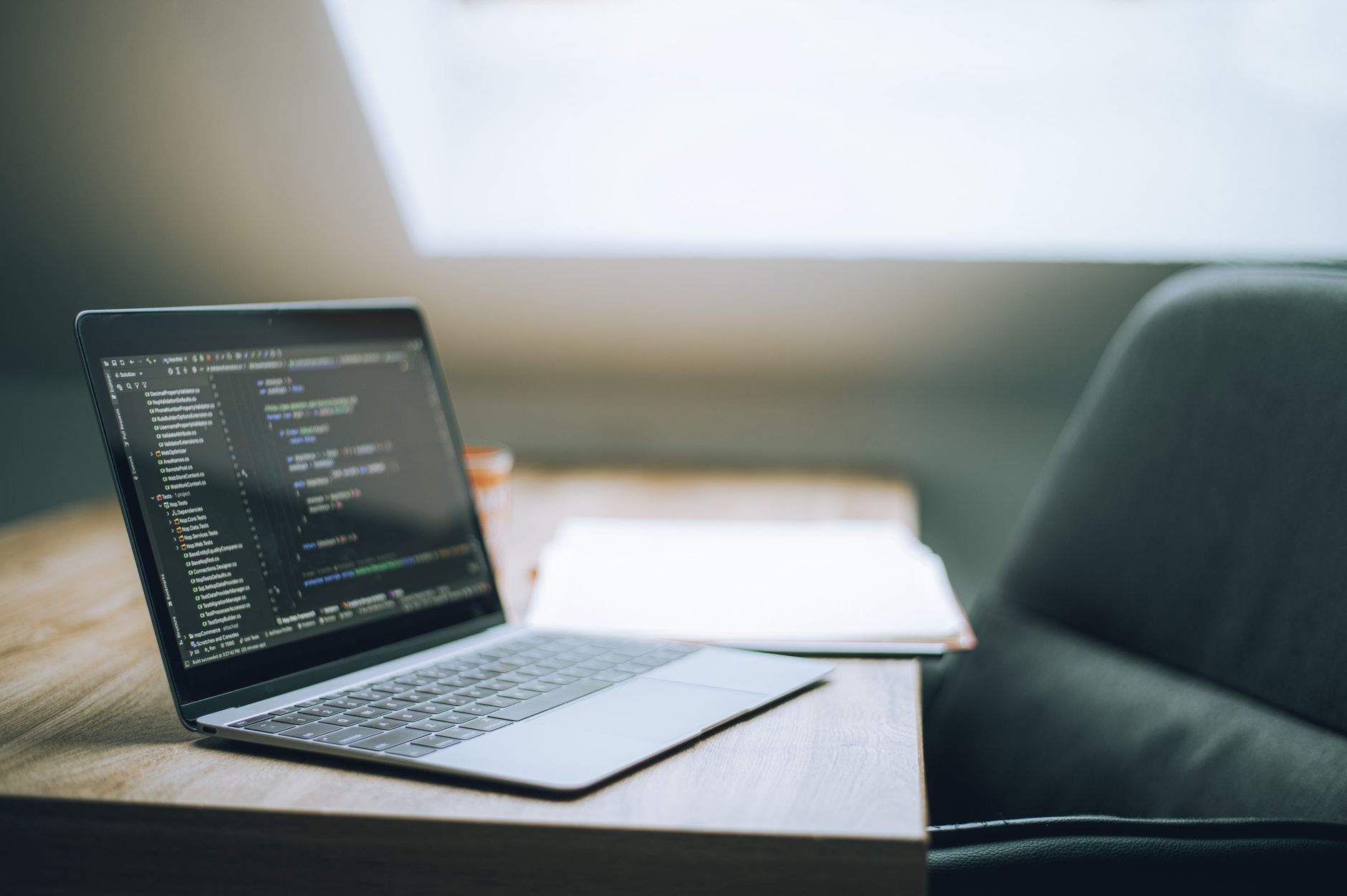 full time vs freelance developer — Hiring full-time vs freelance developers: pros and cons