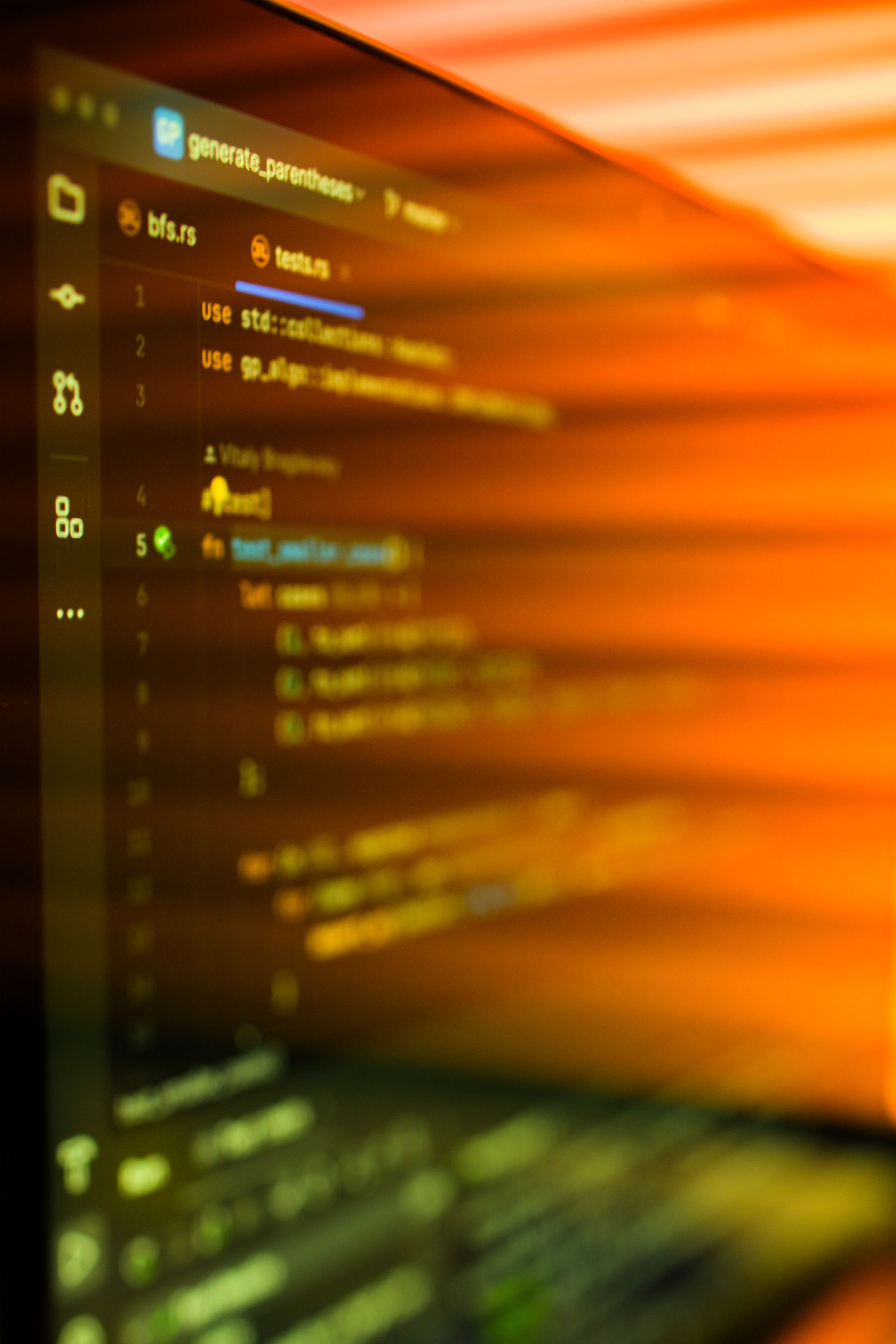 Flujo de automatización ejecutándose en pantalla con procesos encadenados