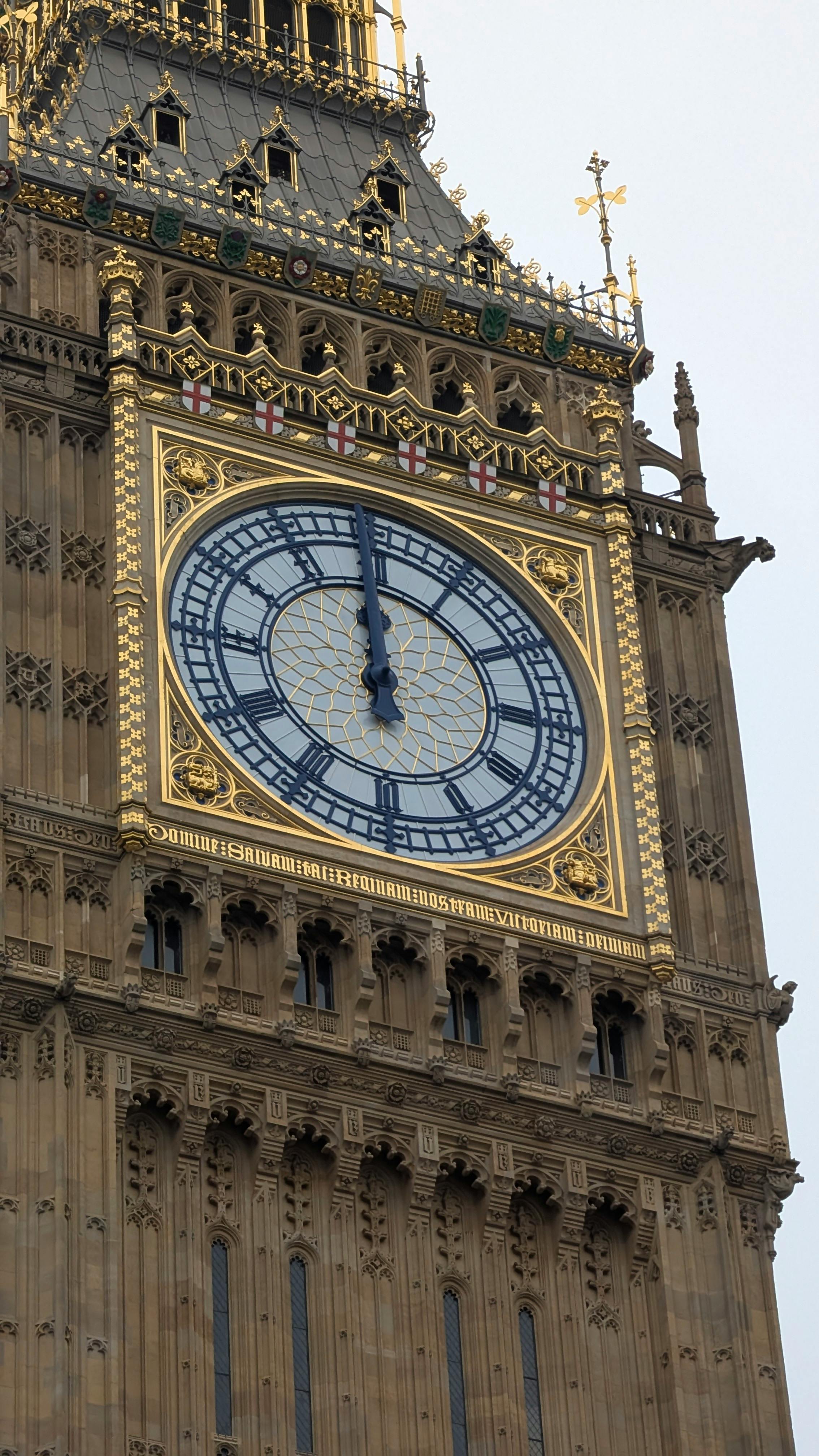 What Time Is Fury vs Usyk 2? Discover The Fight's Start Time! 4 How to Watch Fury vs Usyk 2: Start Time and Viewing Options Explained