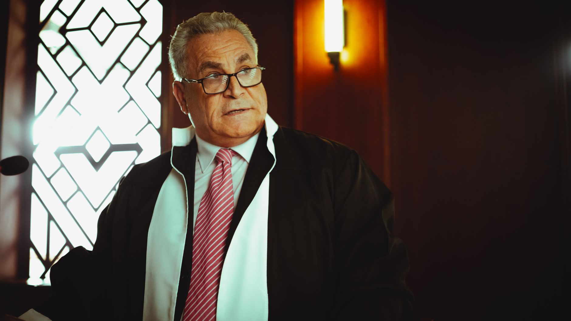 Judecătorul CCR Gheorghe Stan, poreclit Giani Suspans, contestă ședința de azi a Curții invocând un posibil concediu paternal