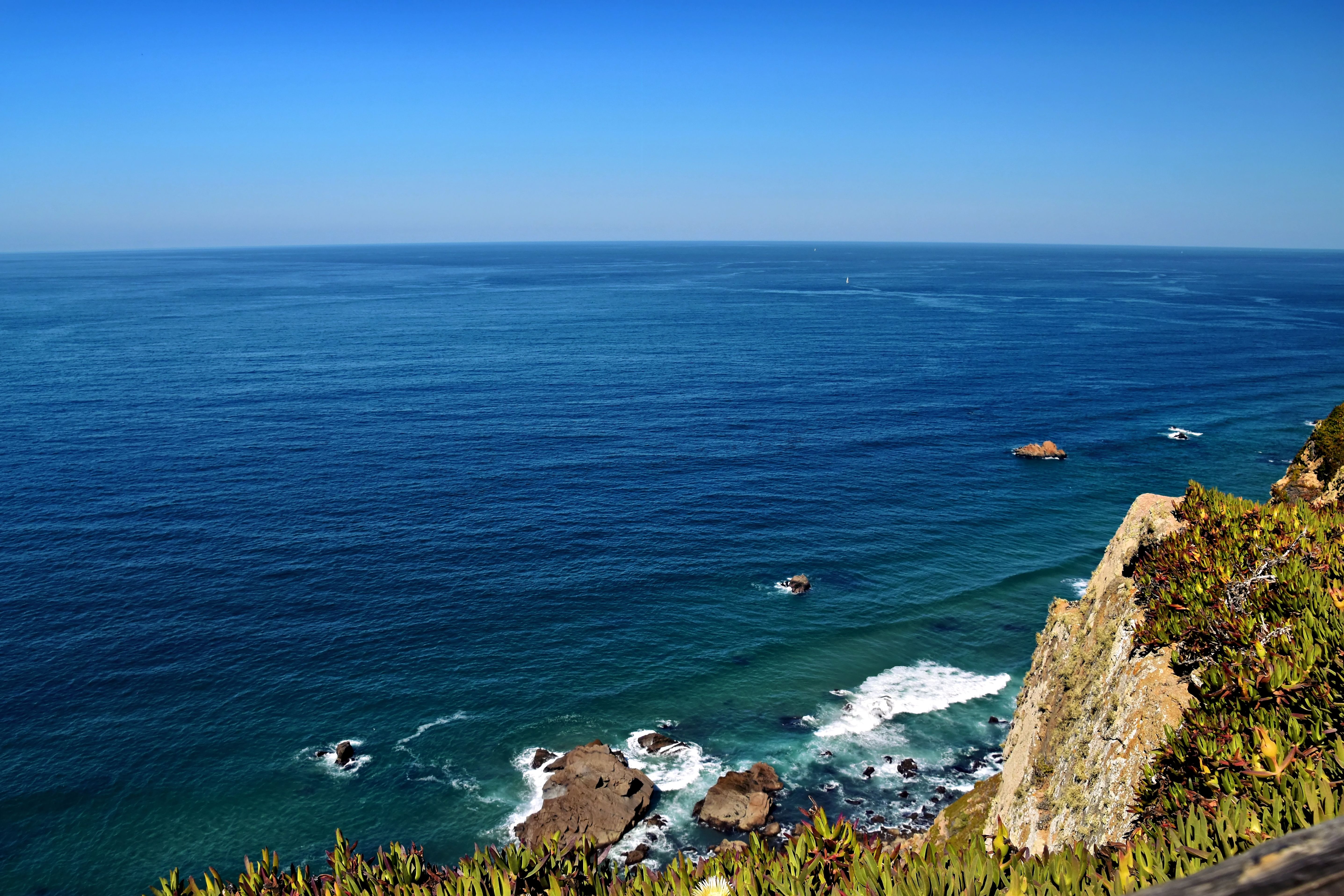 Scenic Atlantic Ocean View from Colares, Portugal · Free Stock Photo
