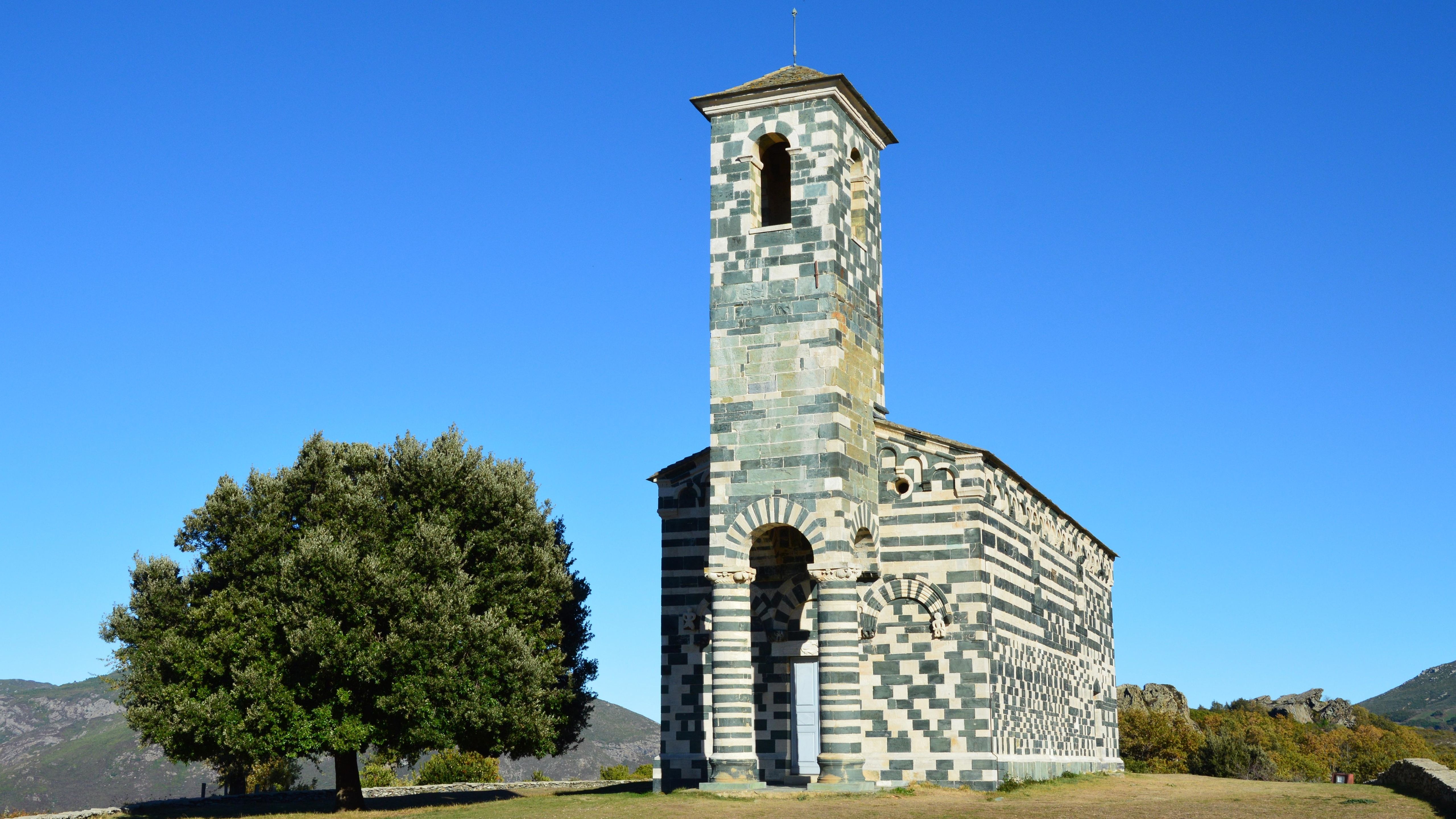 Kaplica Folona