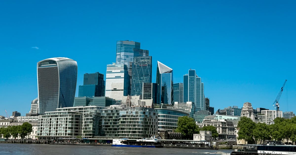 London skyline by the Thames used to illustrate options trading UK