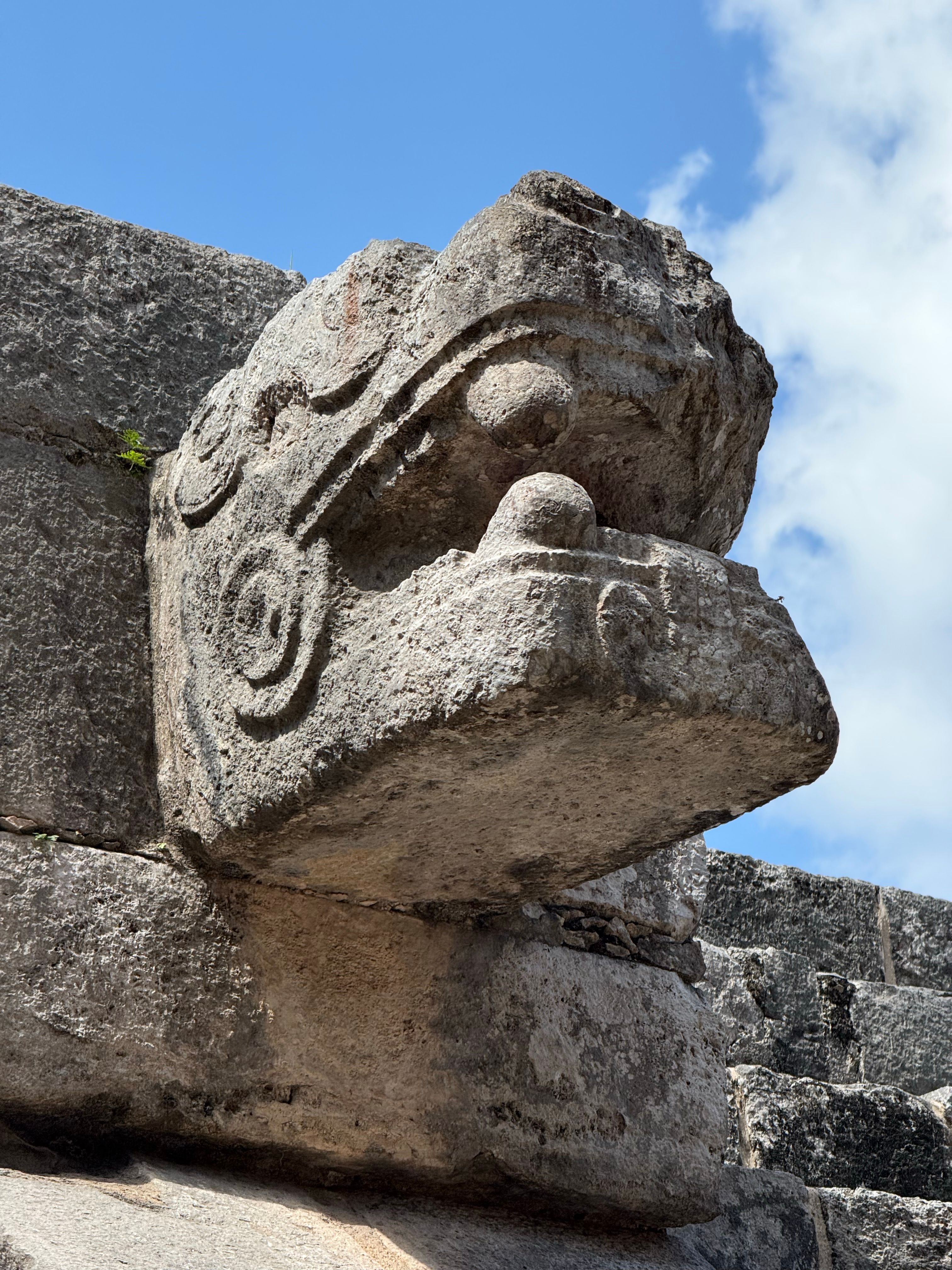 Mayan stone carving of a jaguar at the Chichén Itzá archaeological site