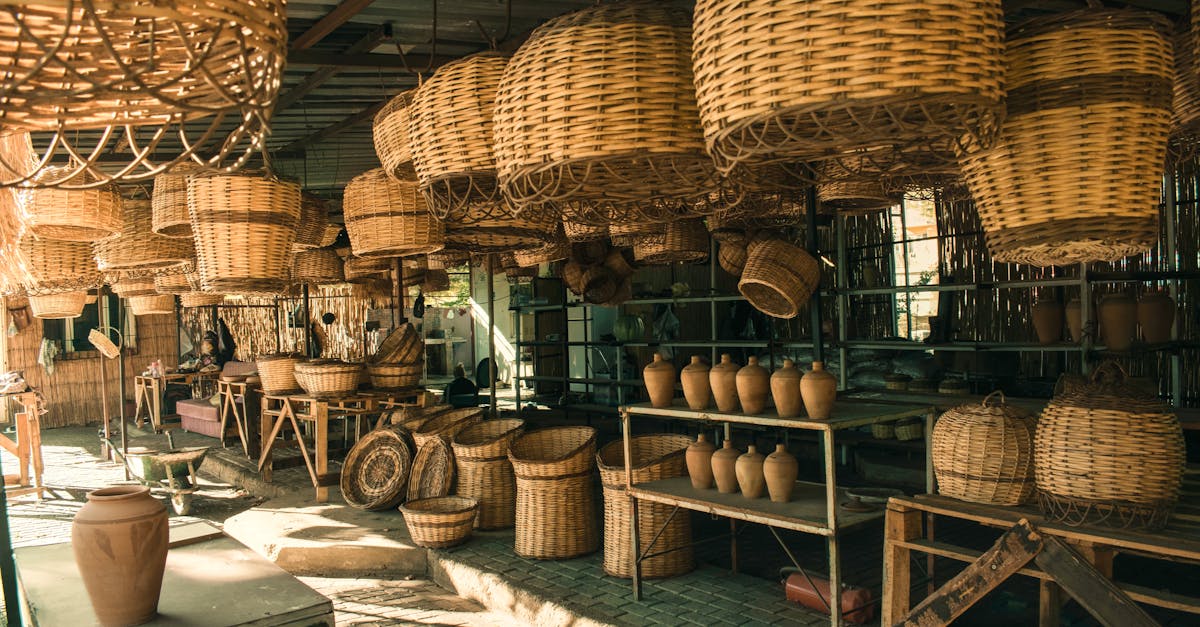 財經:松山文創園區假日慶典:古蹟、市集與經典古董車文化盛會