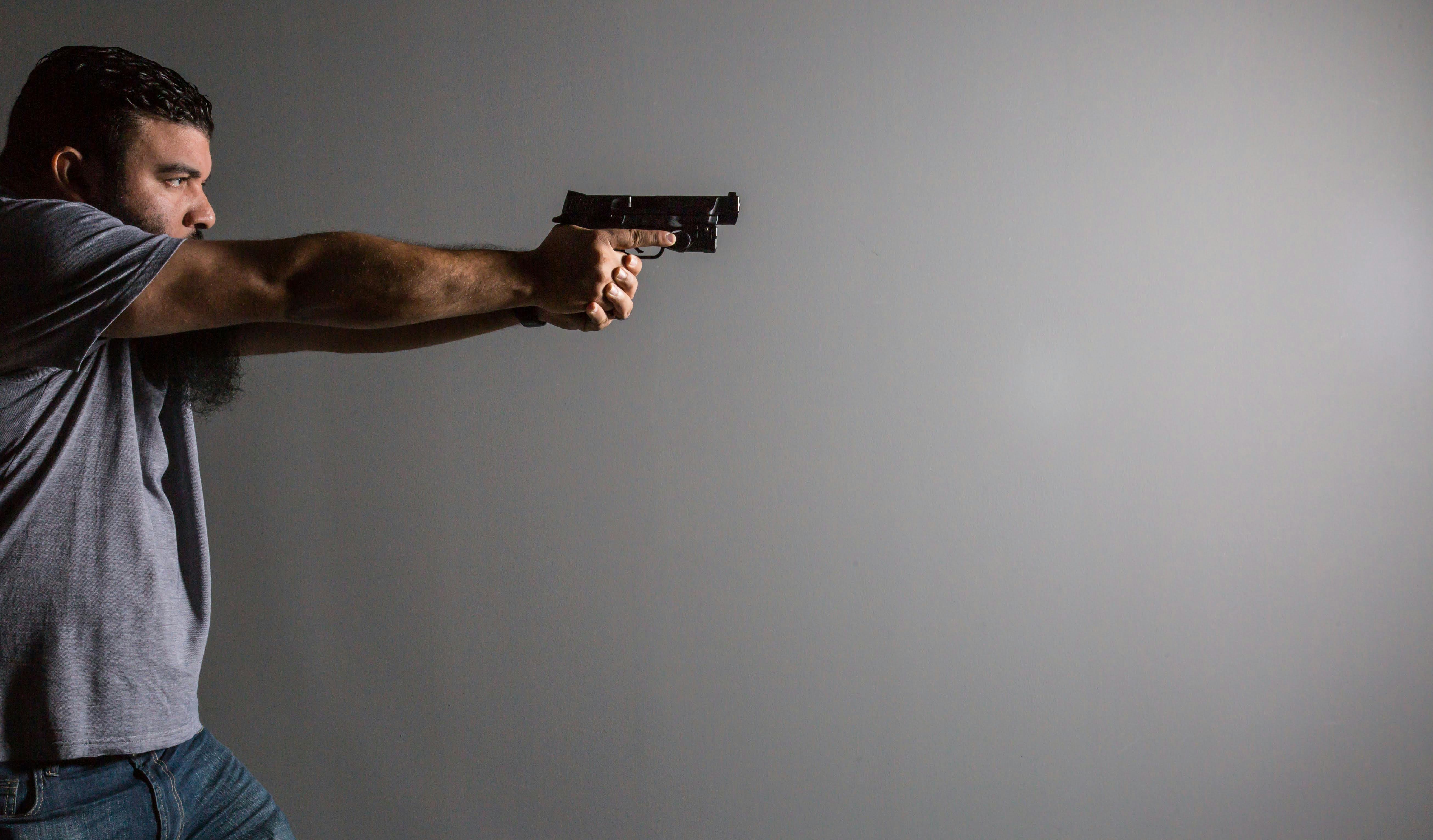 Ce știm despre suspectul în cazul împușcăturilor din Garda Națională